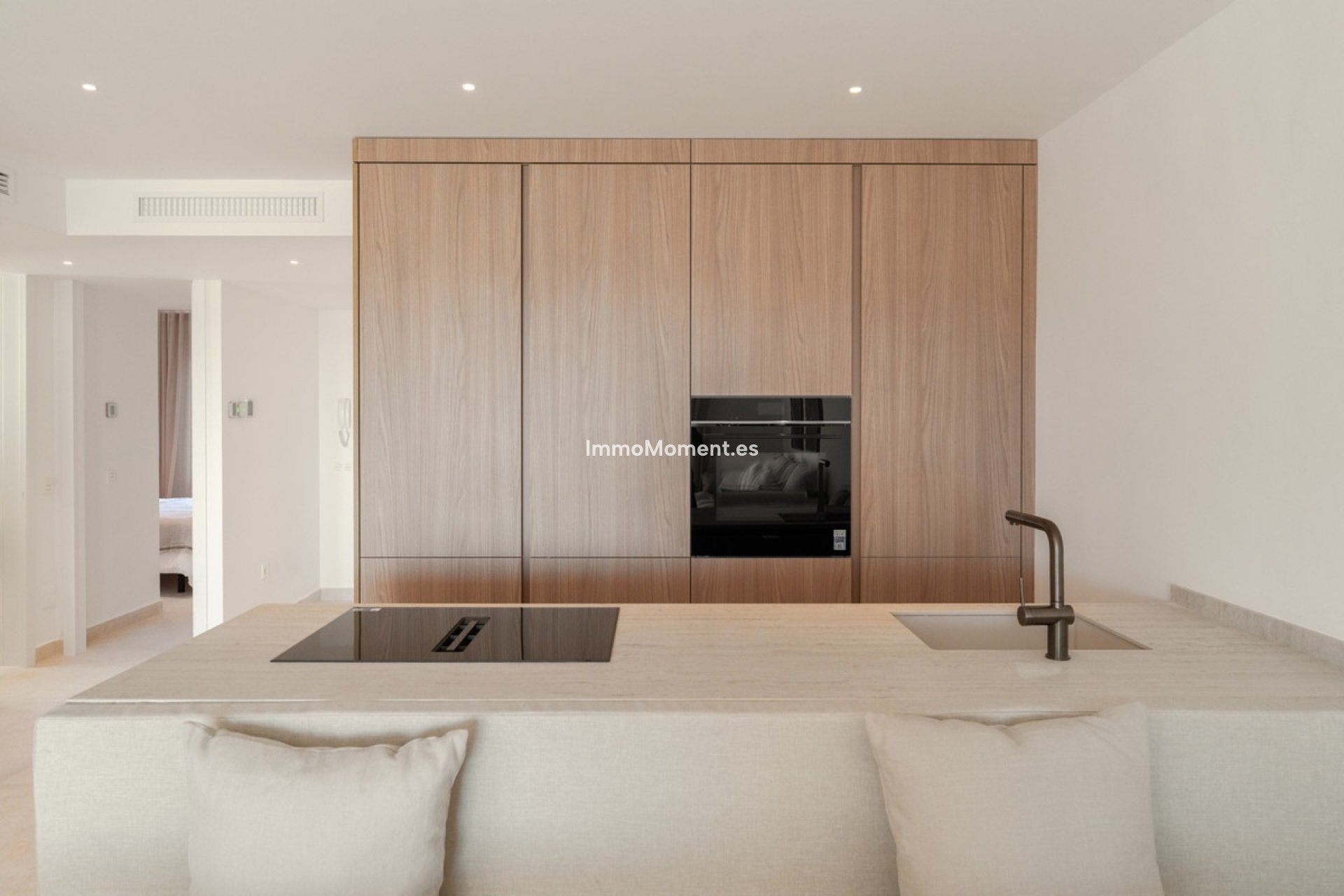 Resale - Apartment - Marbella - Nueva Andalucía