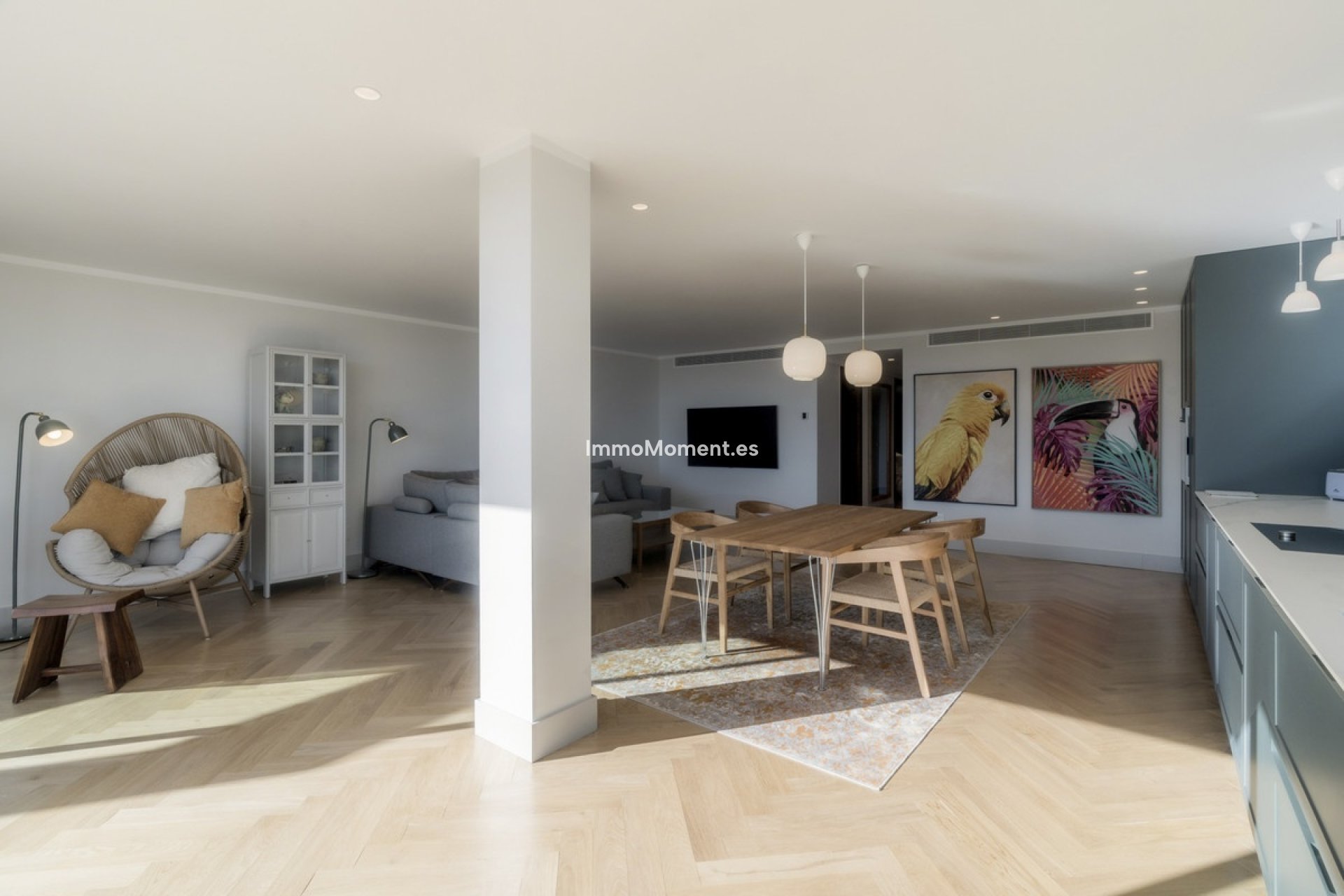 Resale - Apartment - Marbella - Nueva Andalucía