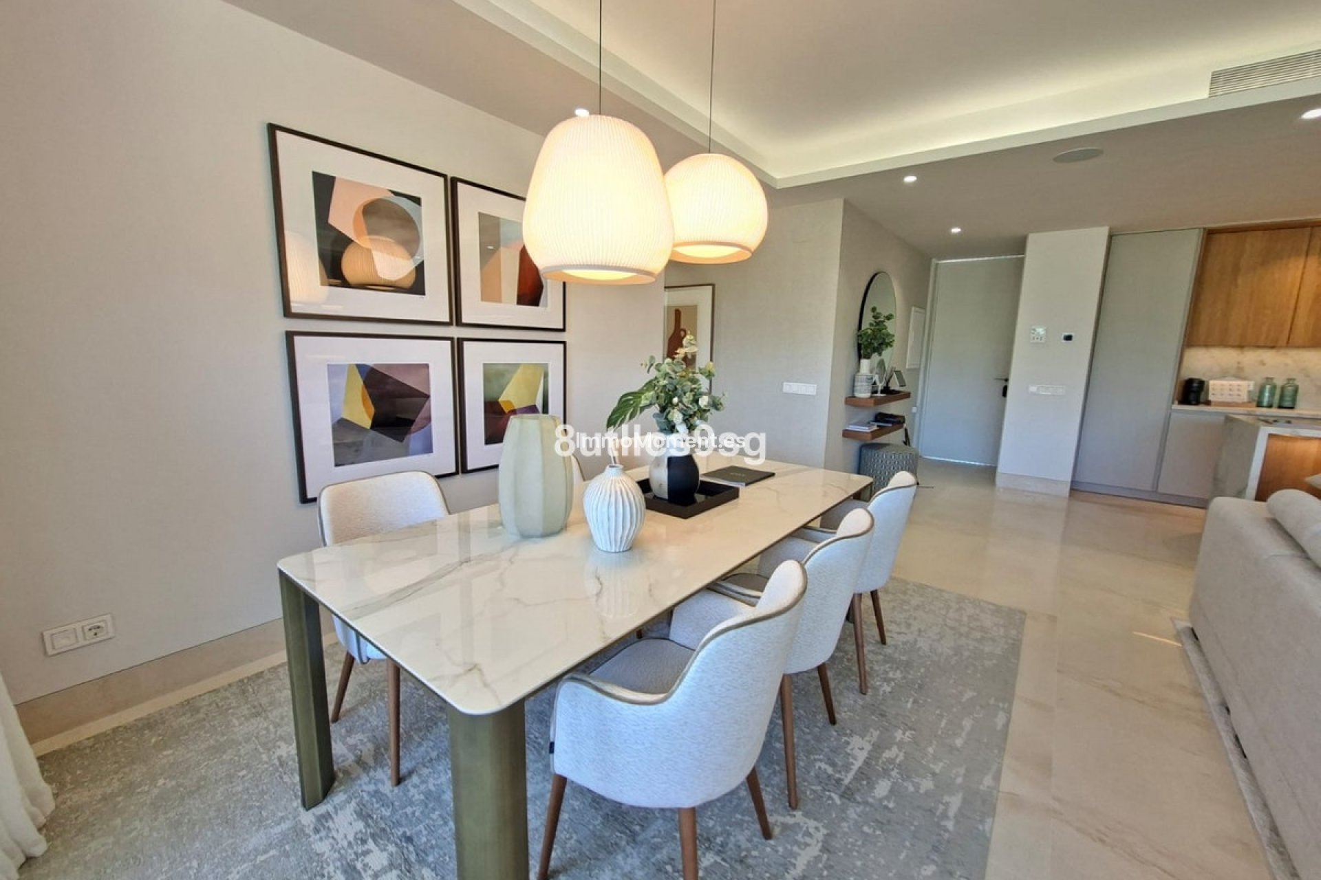 Resale - Apartment - Marbella - Nueva Andalucía