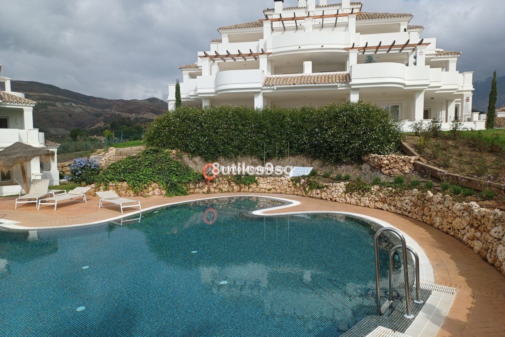 Resale - Apartment - Marbella - Nueva Andalucía