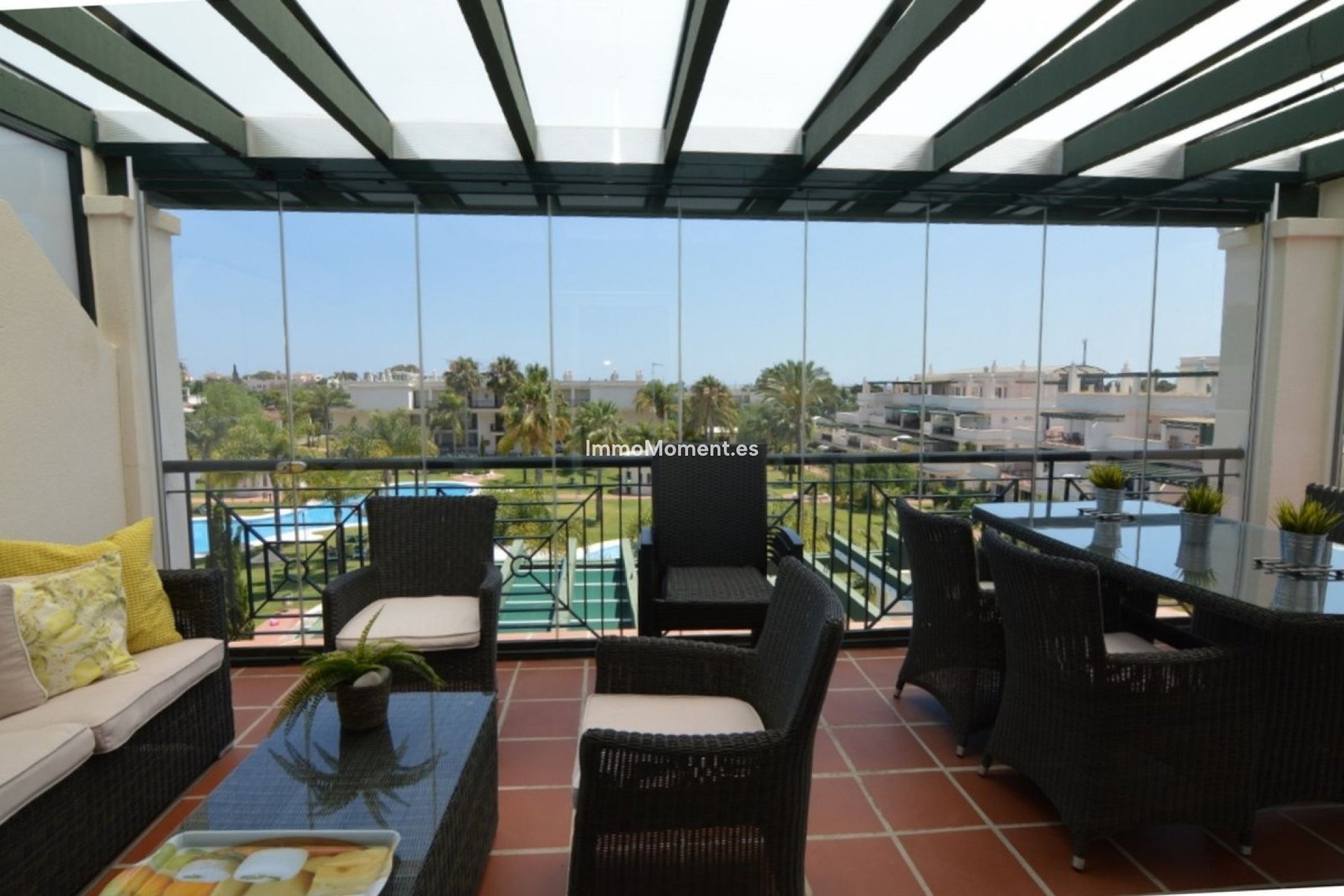 Resale - Apartment - Marbella - Nueva Andalucía