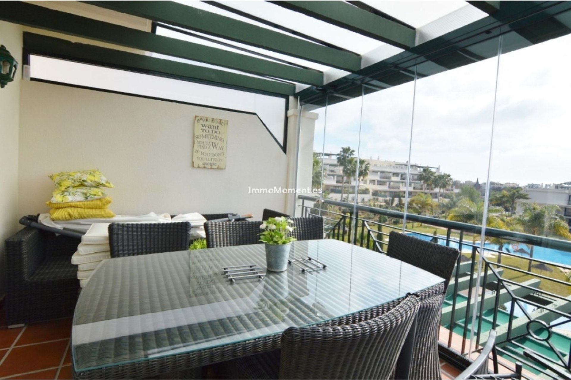 Resale - Apartment - Marbella - Nueva Andalucía