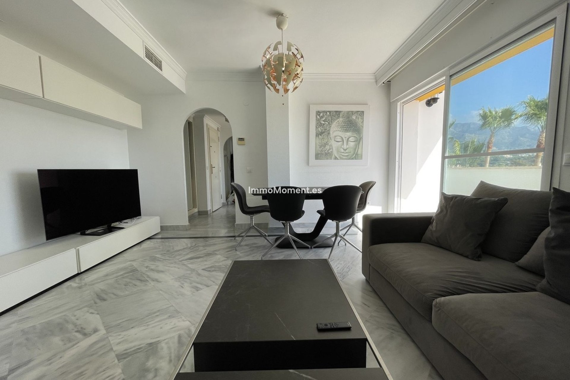 Resale - Apartment - Marbella - Nueva Andalucía