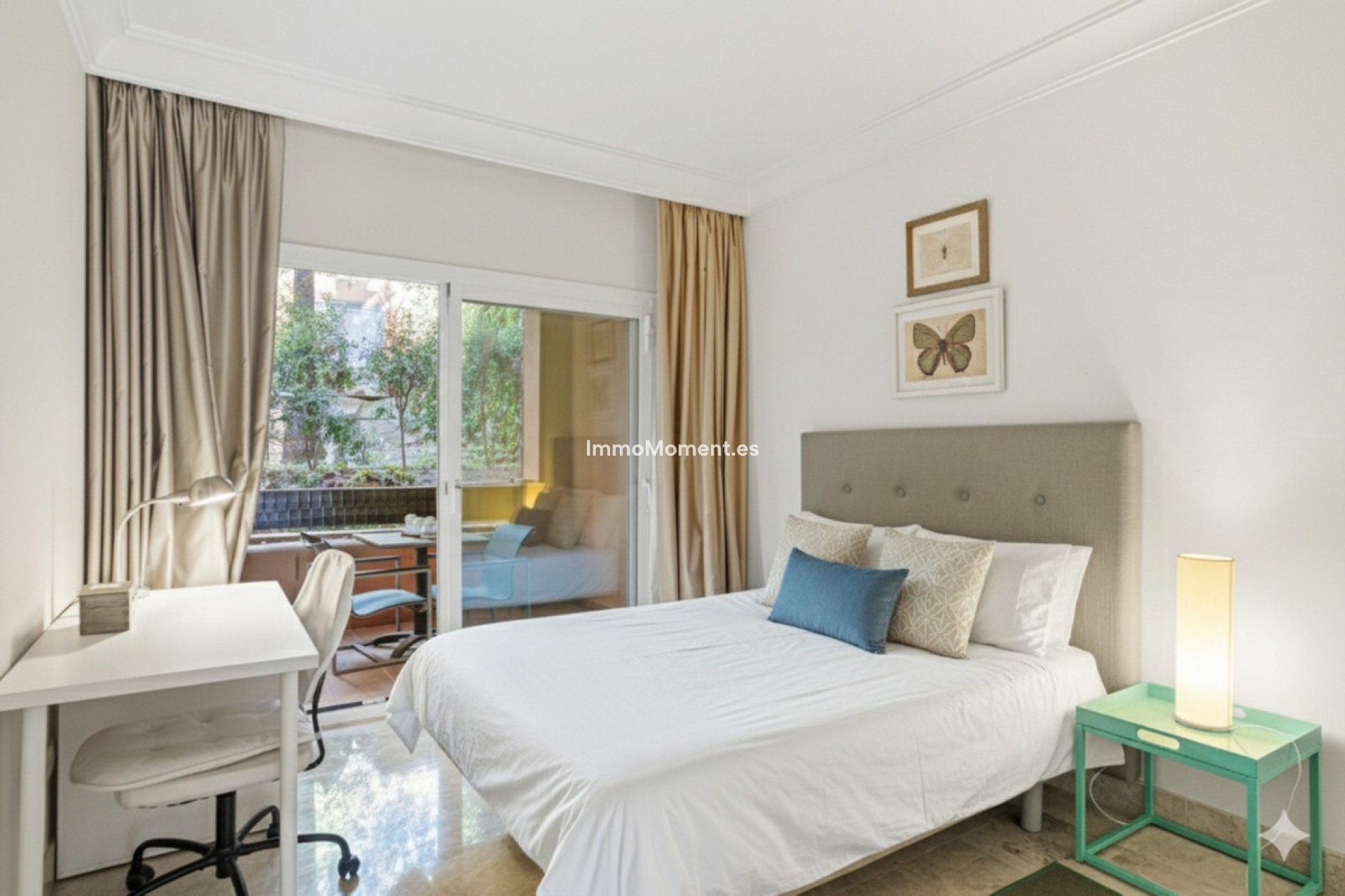 Resale - Apartment - Marbella - Nueva Andalucía