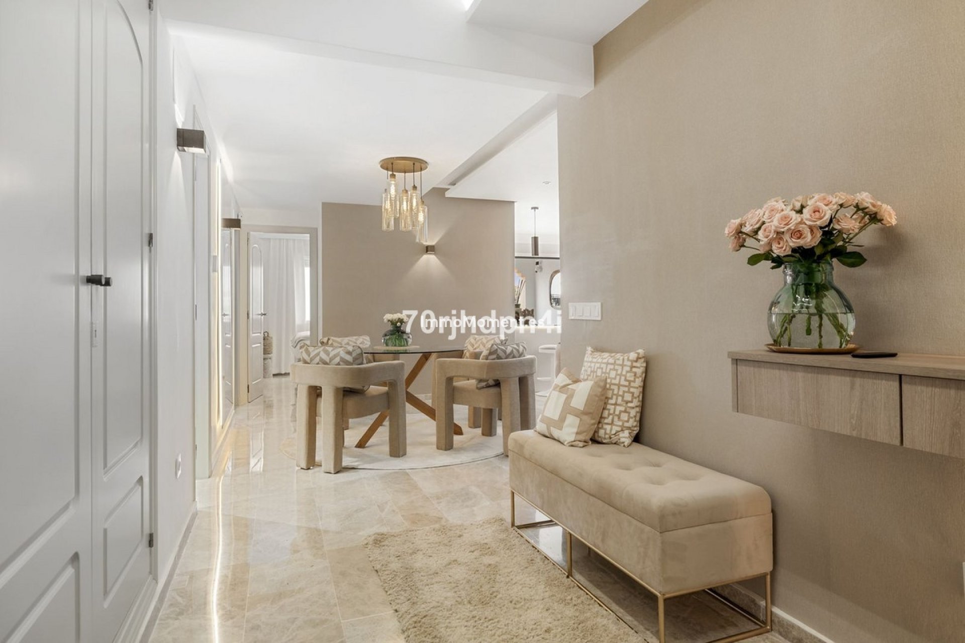 Resale - Apartment - Marbella - Nueva Andalucía