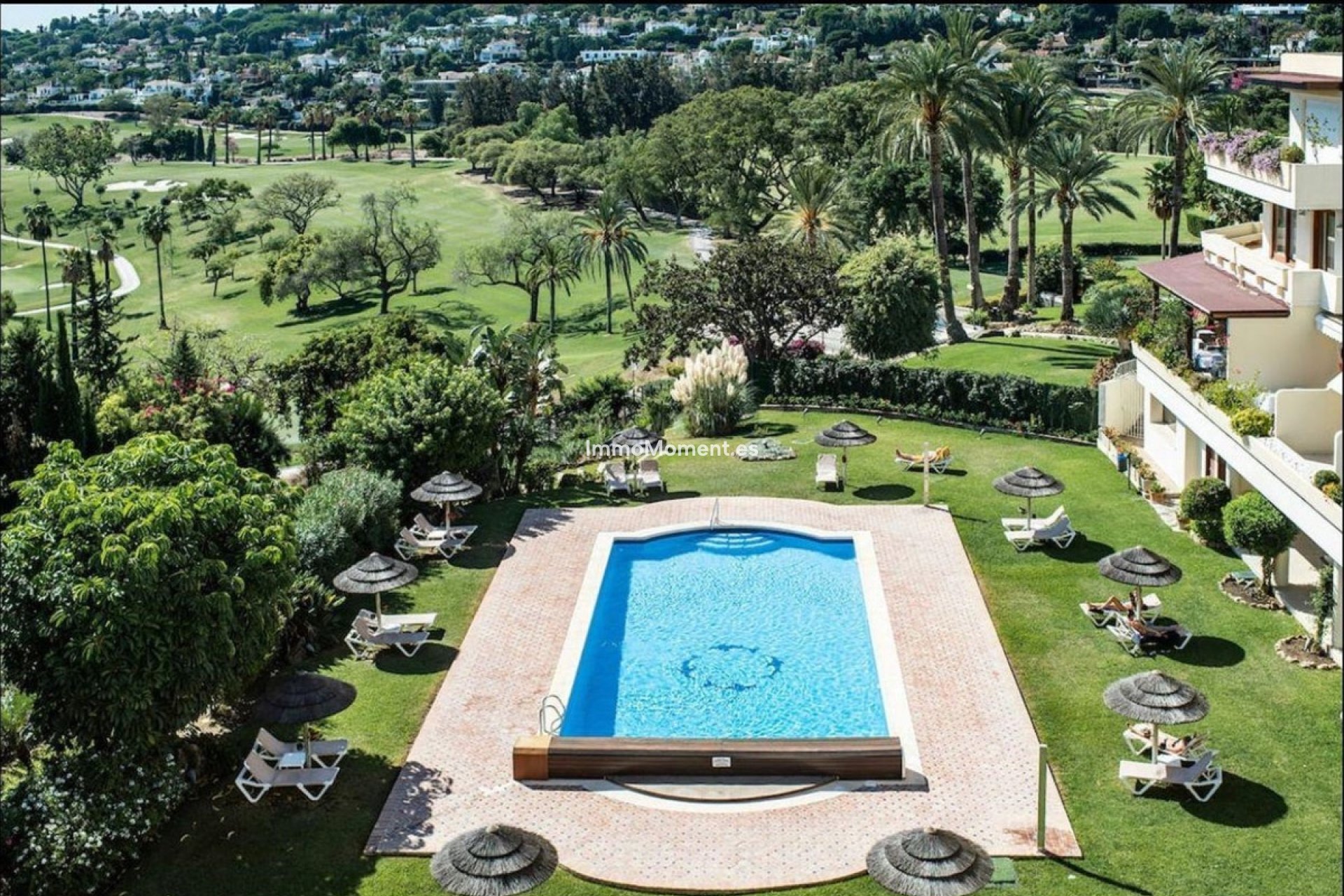 Resale - Apartment - Marbella - Nueva Andalucía