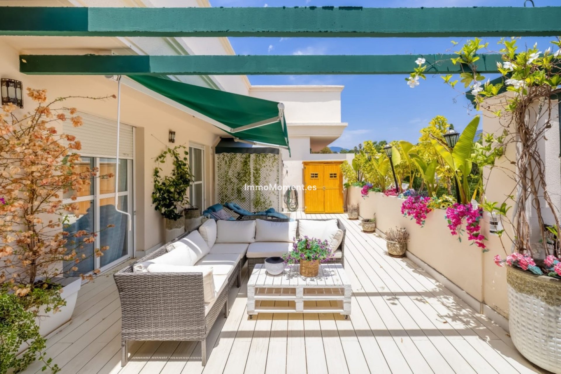 Resale - Apartment - Marbella - Nueva Andalucía