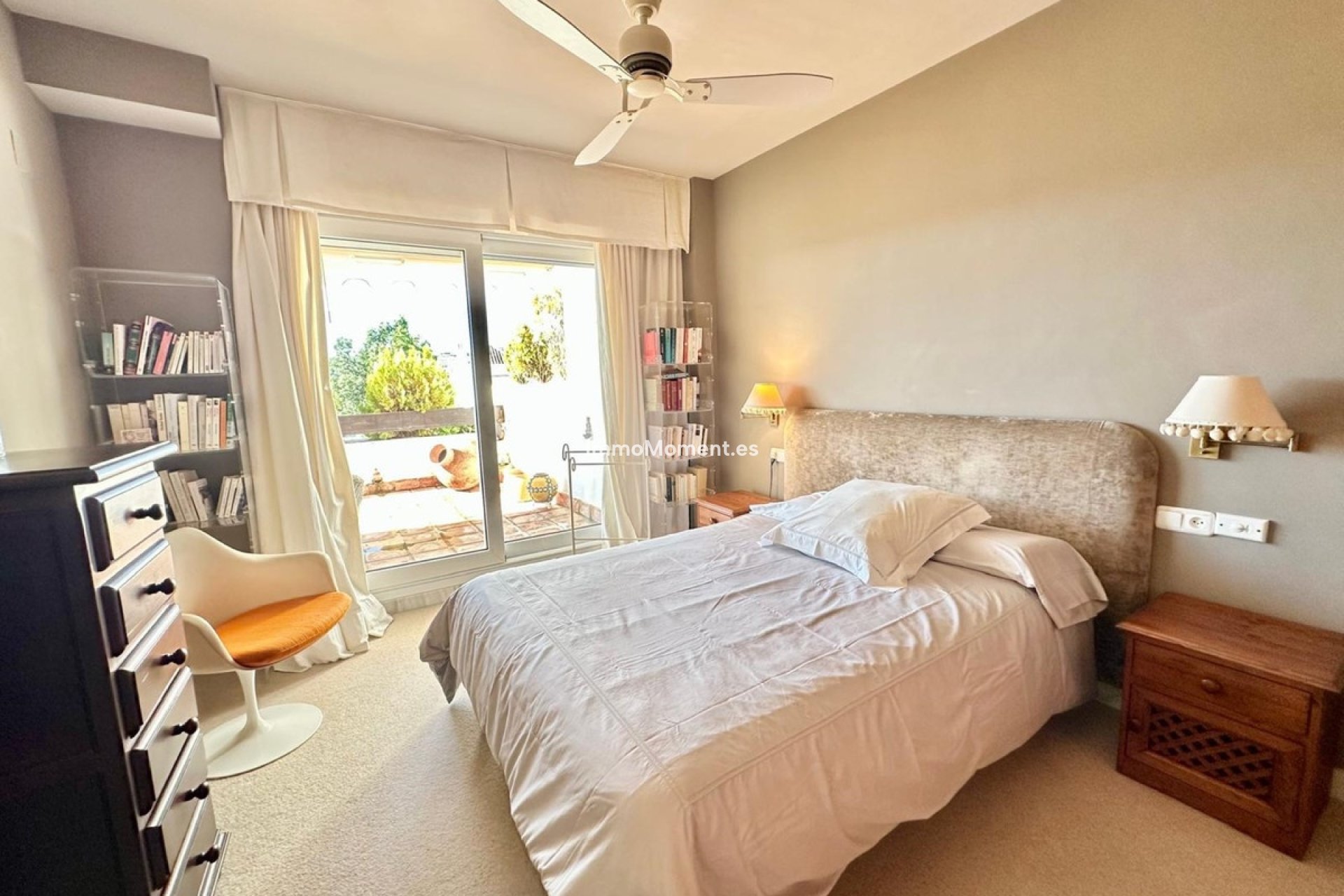 Resale - Apartment - Marbella - Nueva Andalucía
