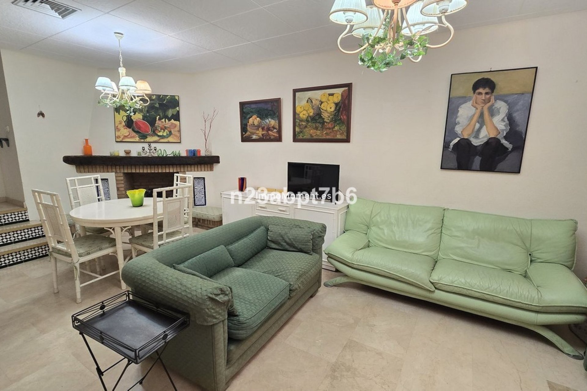 Resale - Apartment - Marbella - Nueva Andalucía