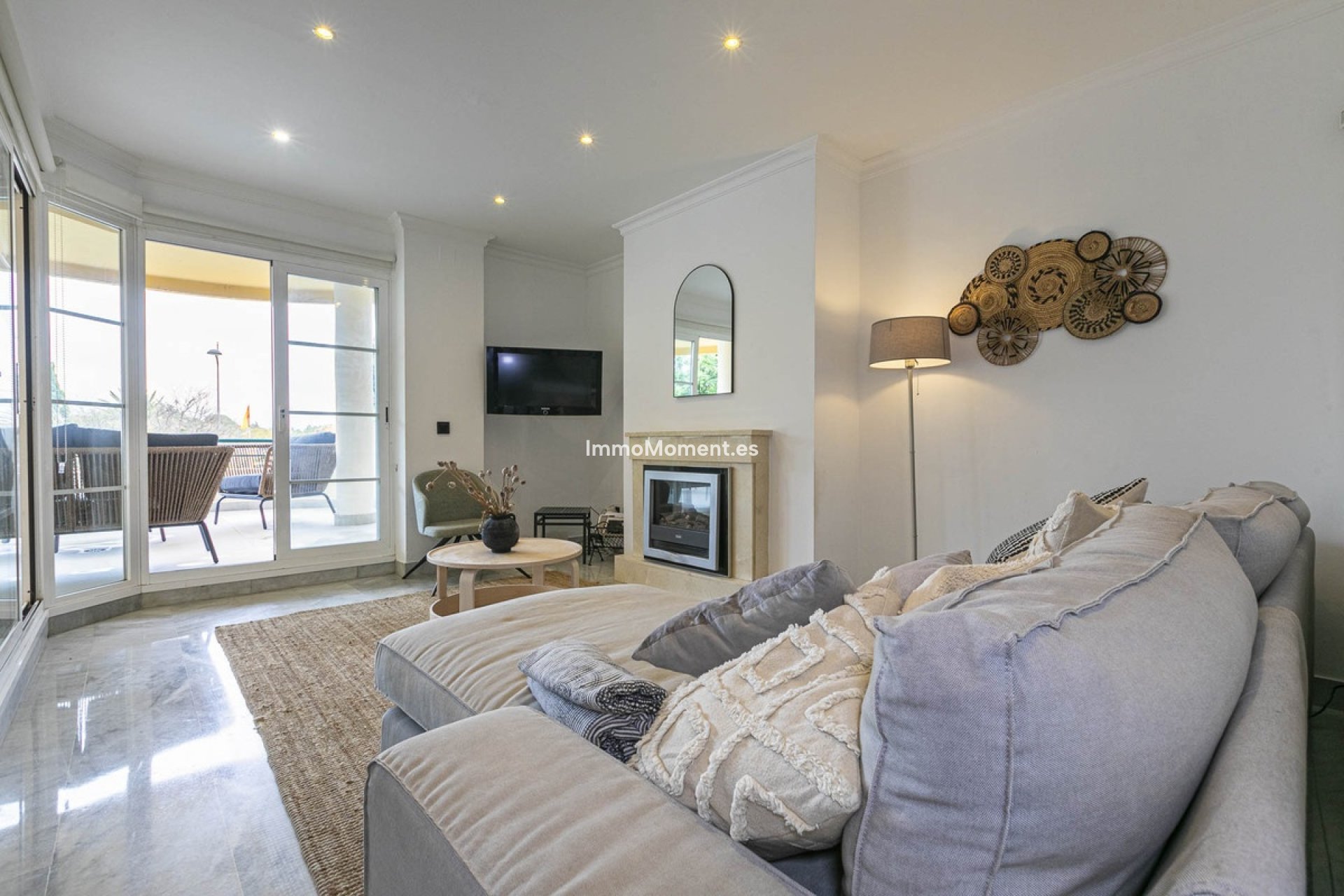 Resale - Apartment - Marbella - Nueva Andalucía