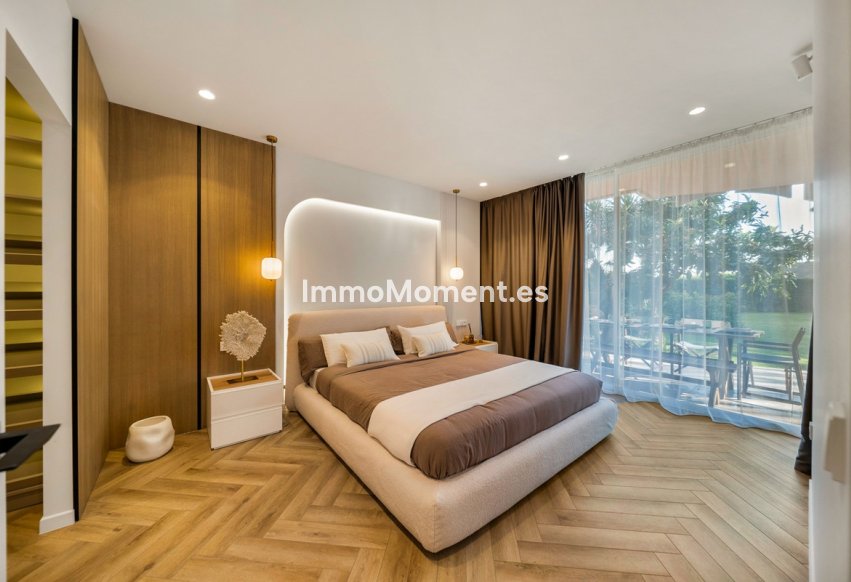 Resale - Apartment - Marbella - Nueva Andalucía