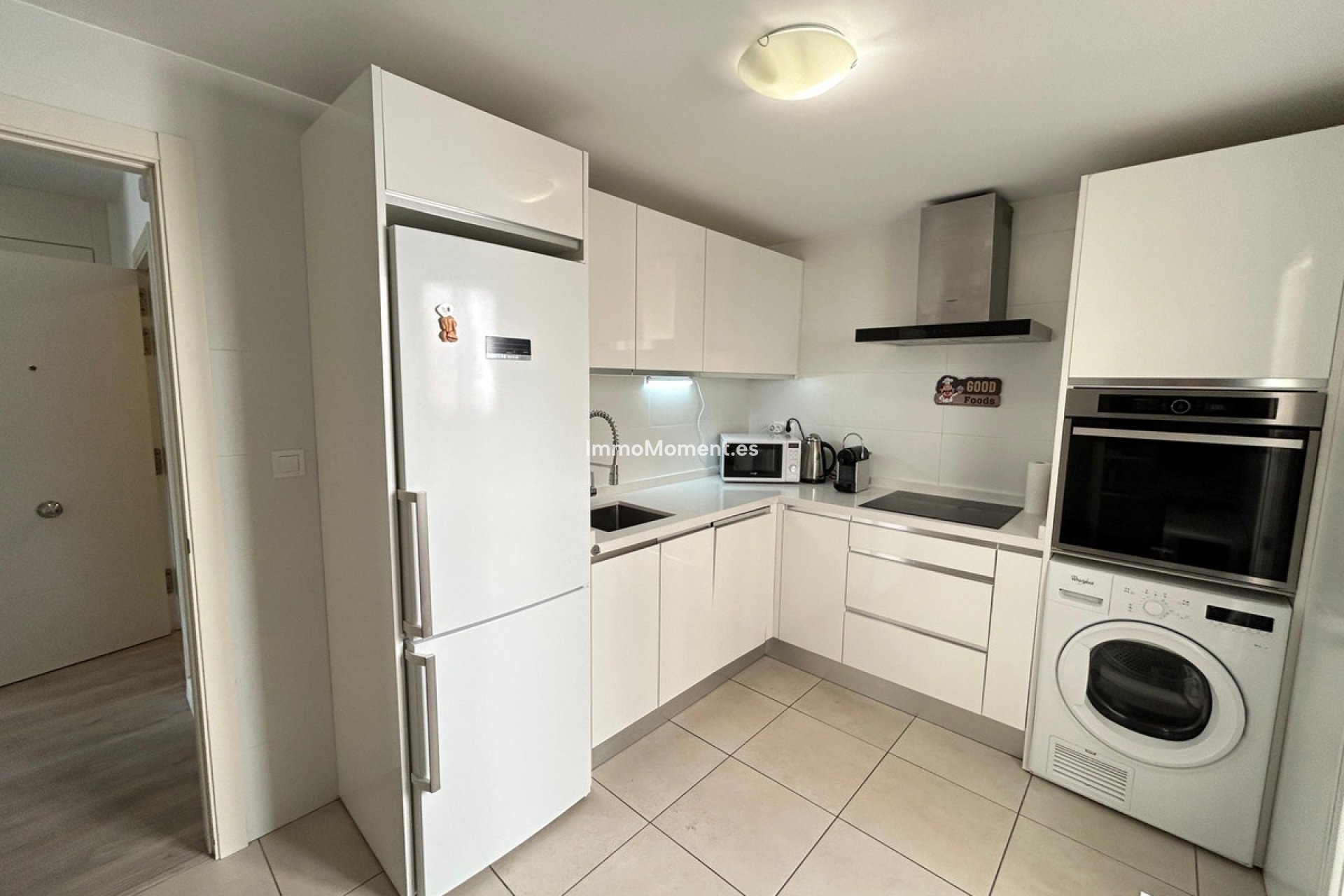 Resale - Apartment - Marbella - Nueva Andalucía