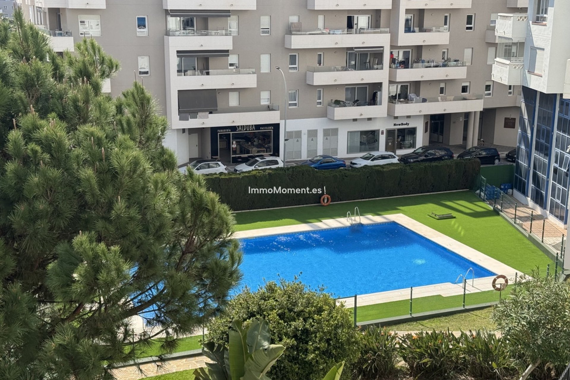 Resale - Apartment - Marbella - Nueva Andalucía