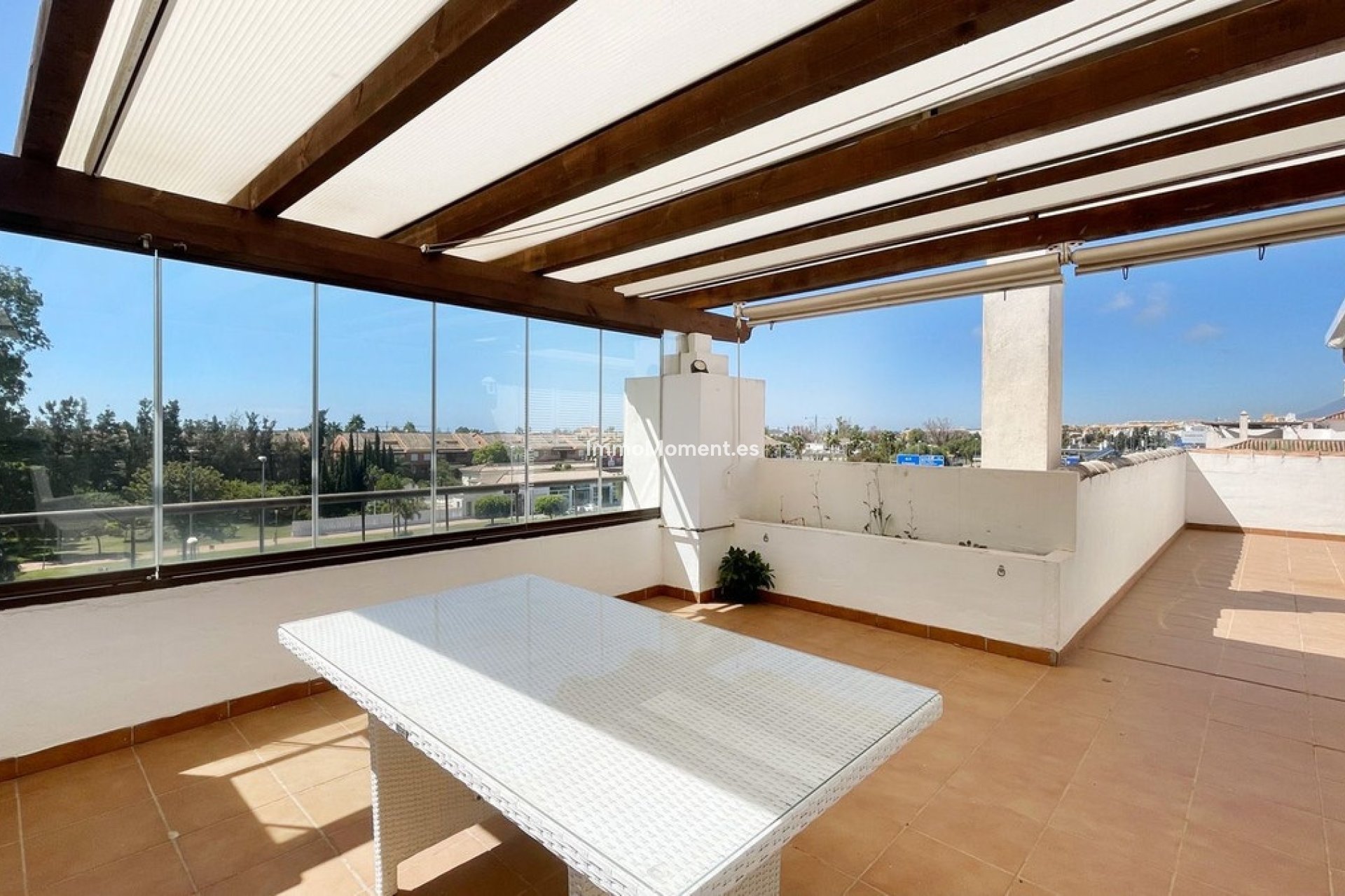 Resale - Apartment - Marbella - Nueva Andalucía