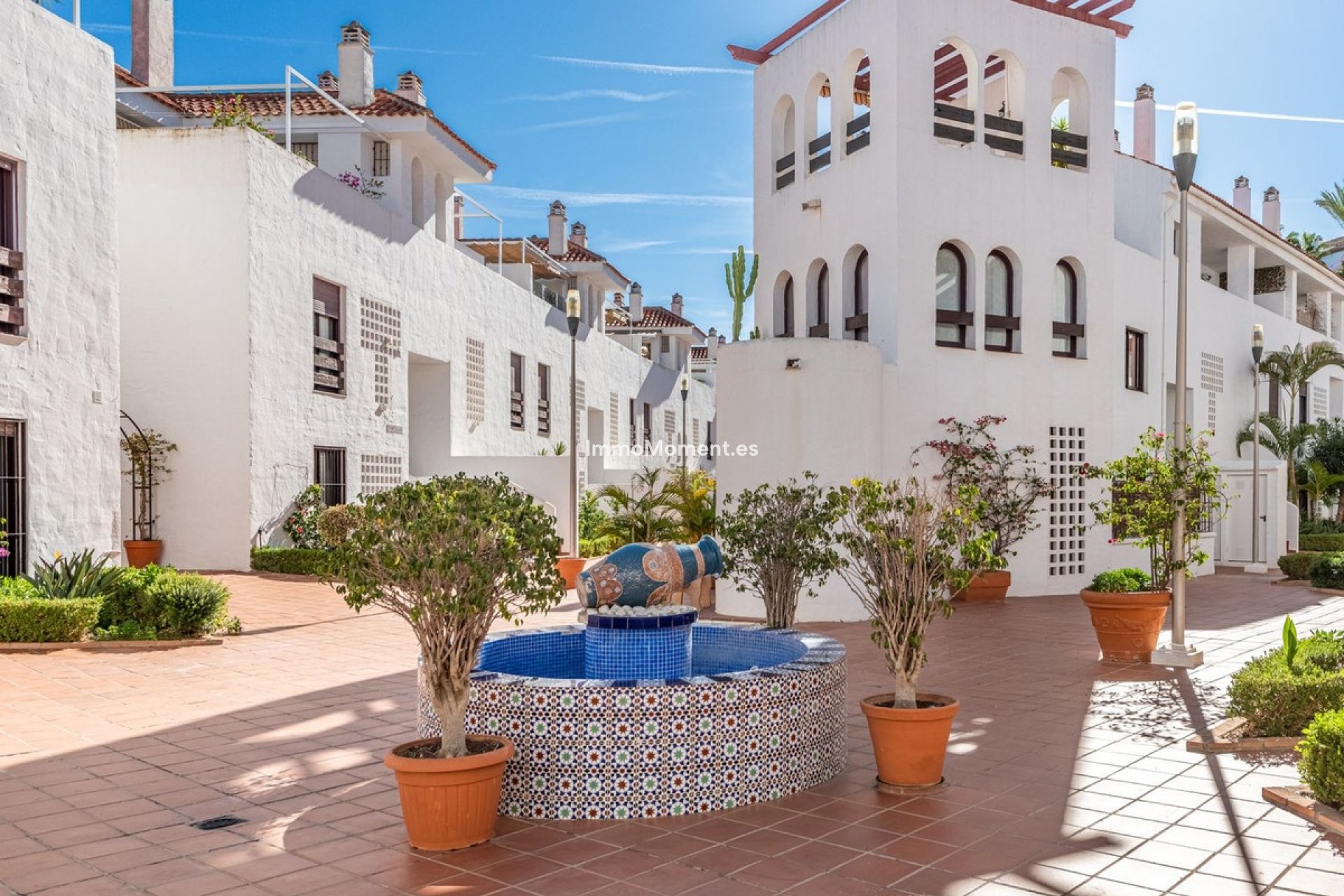 Resale - Apartment - Marbella - Nueva Andalucía