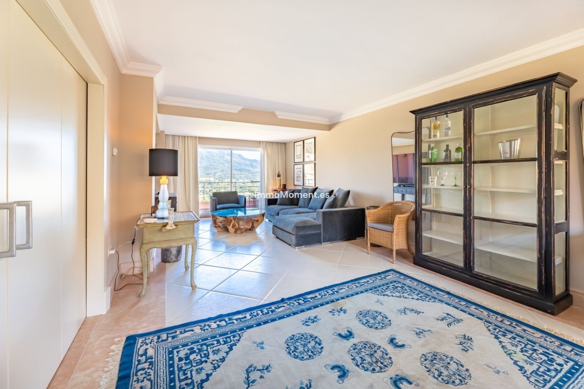 Resale - Apartment - Marbella - Nueva Andalucía