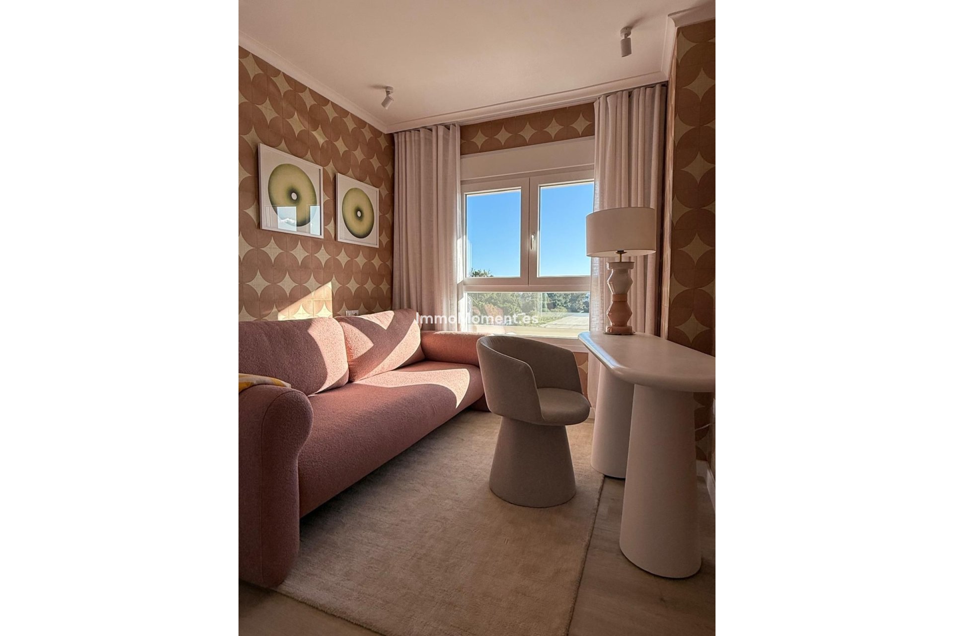 Resale - Apartment - Marbella - Nueva Andalucía