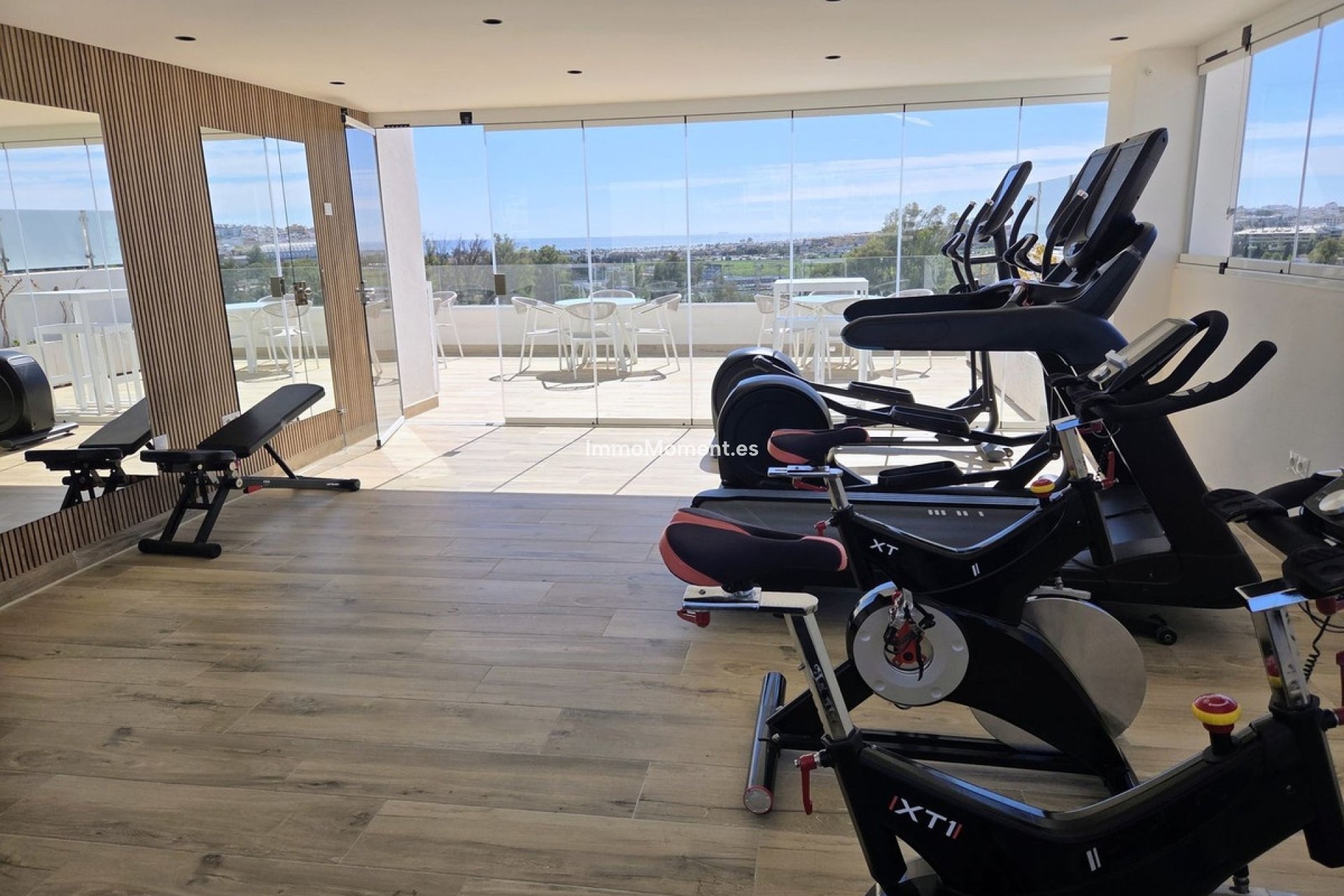 Resale - Apartment - Marbella - Nueva Andalucía