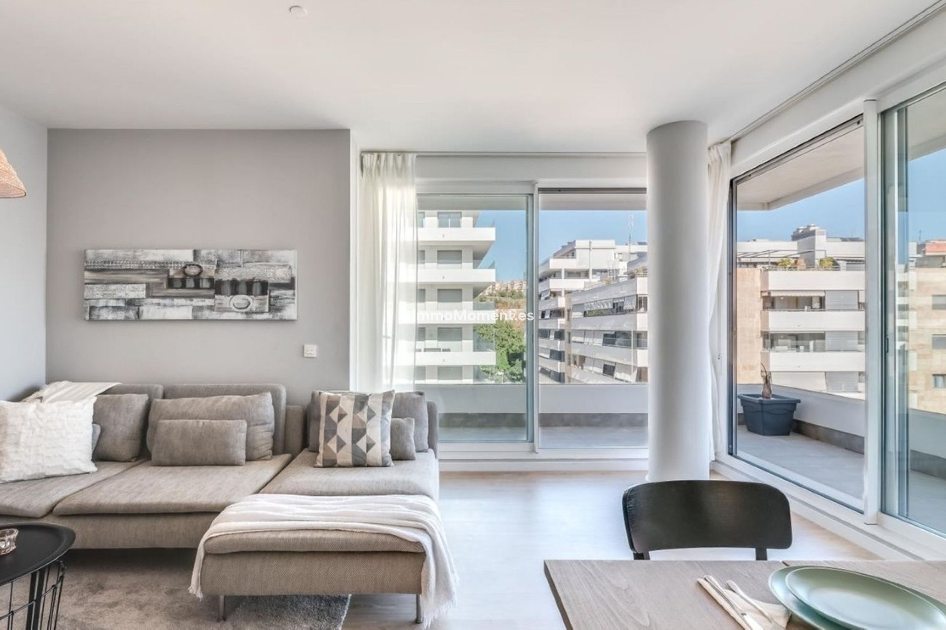Resale - Apartment - Marbella - Nueva Andalucía