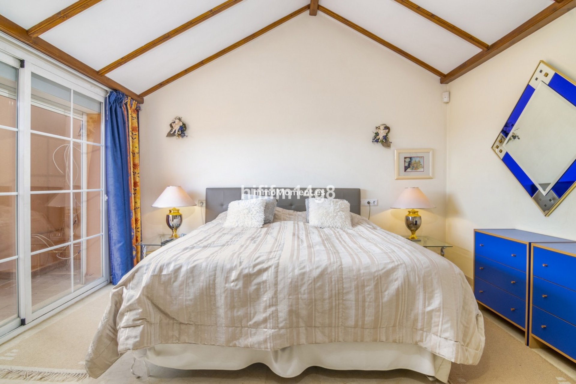 Resale - Apartment - Marbella - Nueva Andalucía