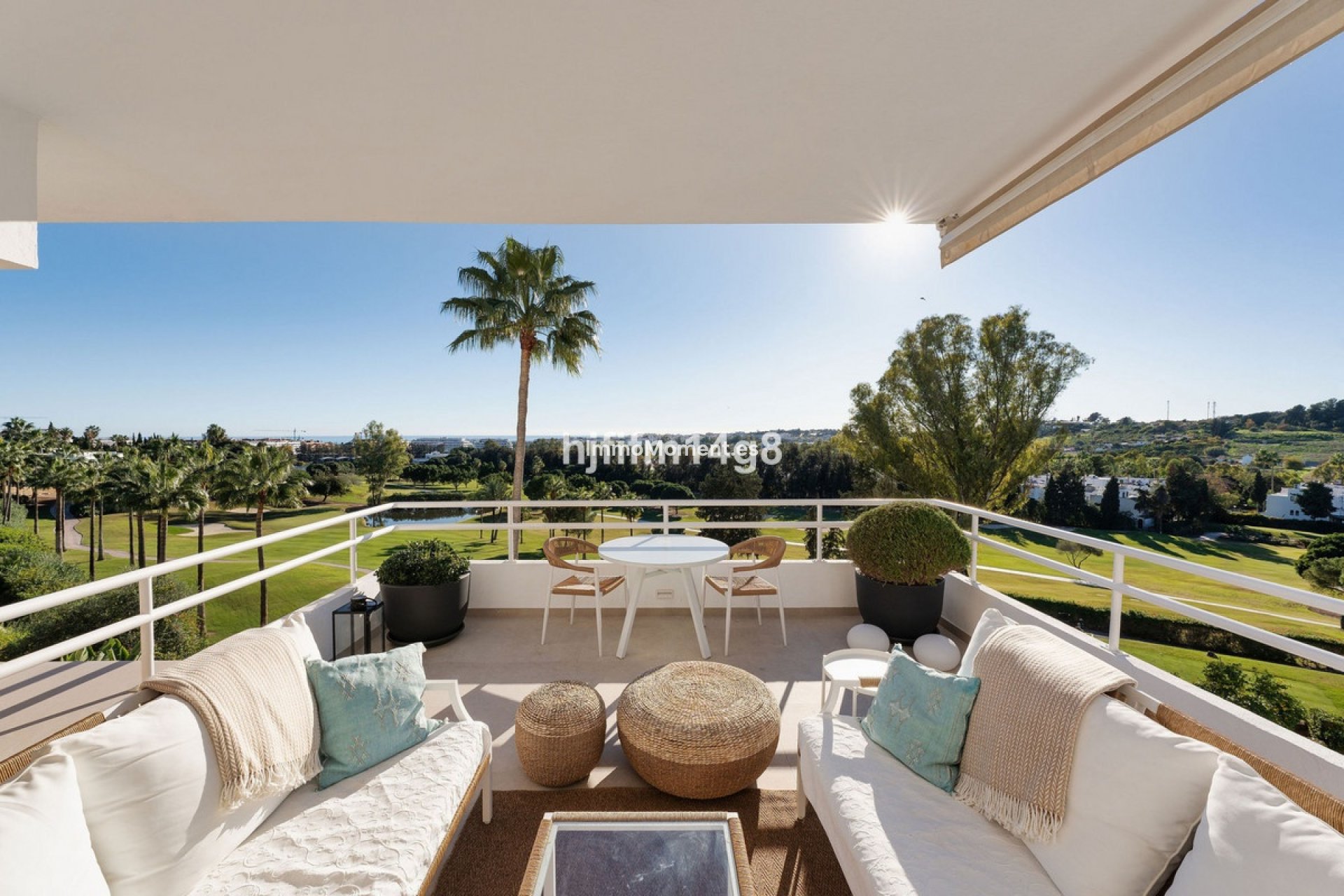 Resale - Apartment - Marbella - Nueva Andalucía