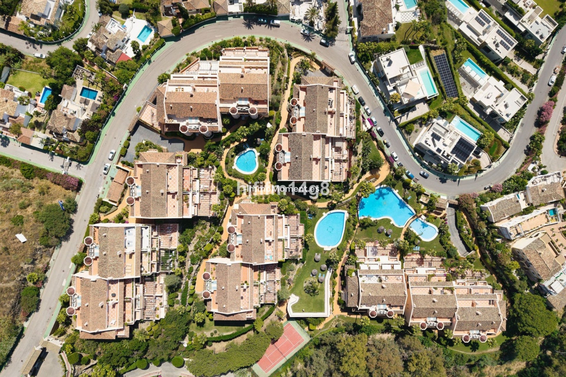Resale - Apartment - Marbella - Nueva Andalucía