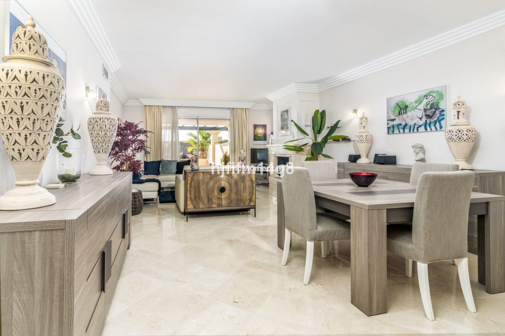 Resale - Apartment - Marbella - Nueva Andalucía