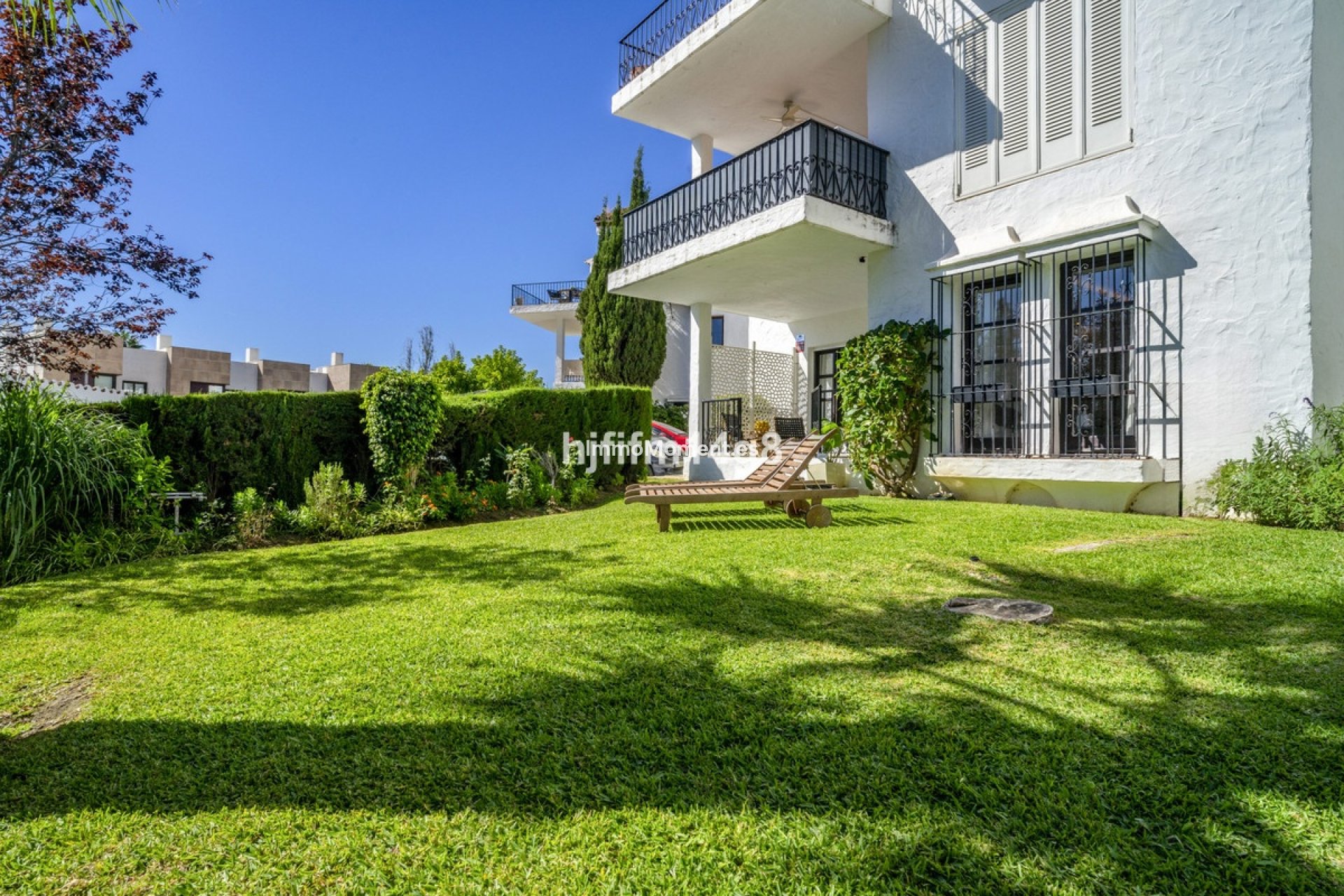 Resale - Apartment - Marbella - Nueva Andalucía