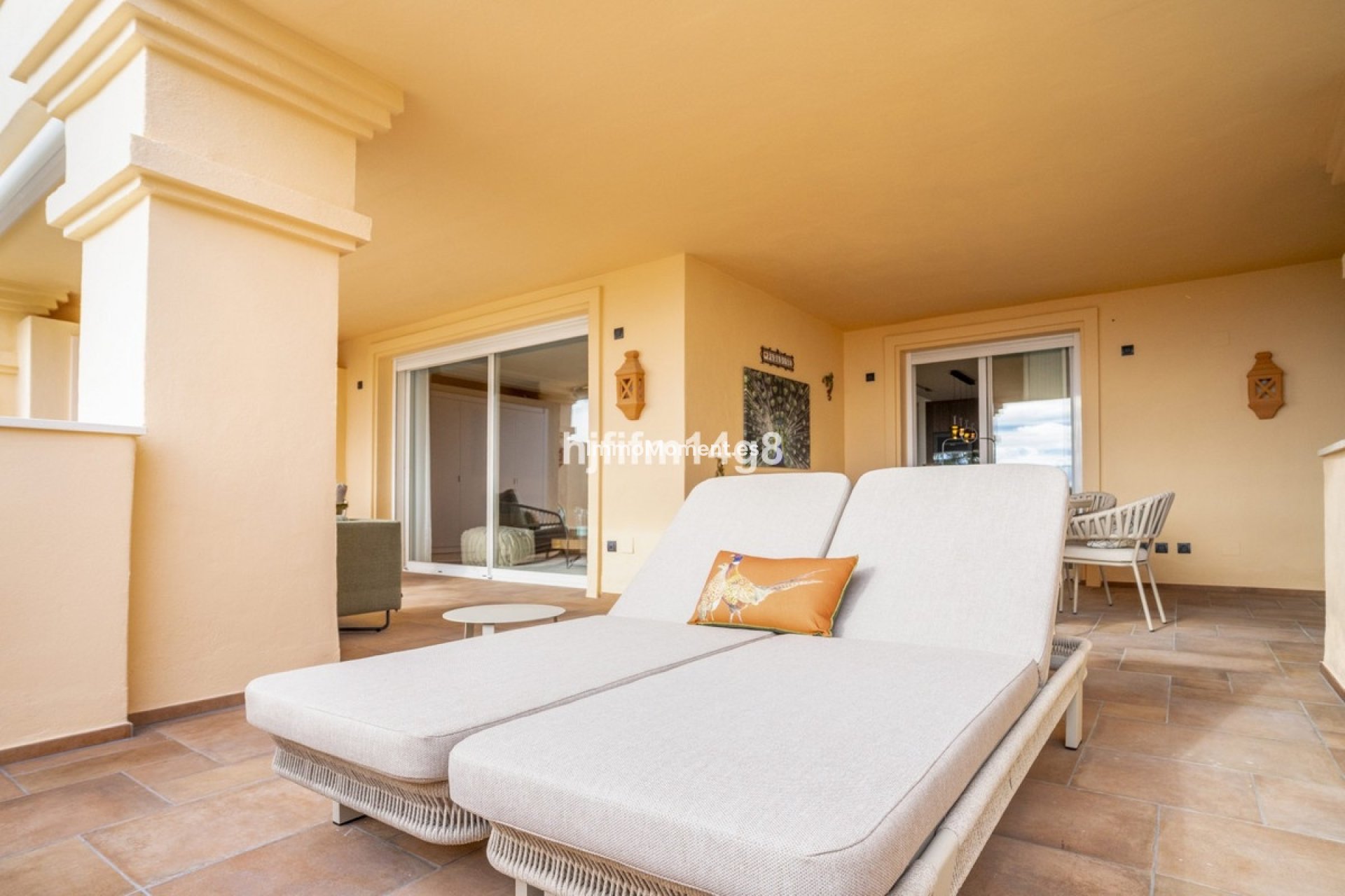 Resale - Apartment - Marbella - Nueva Andalucía