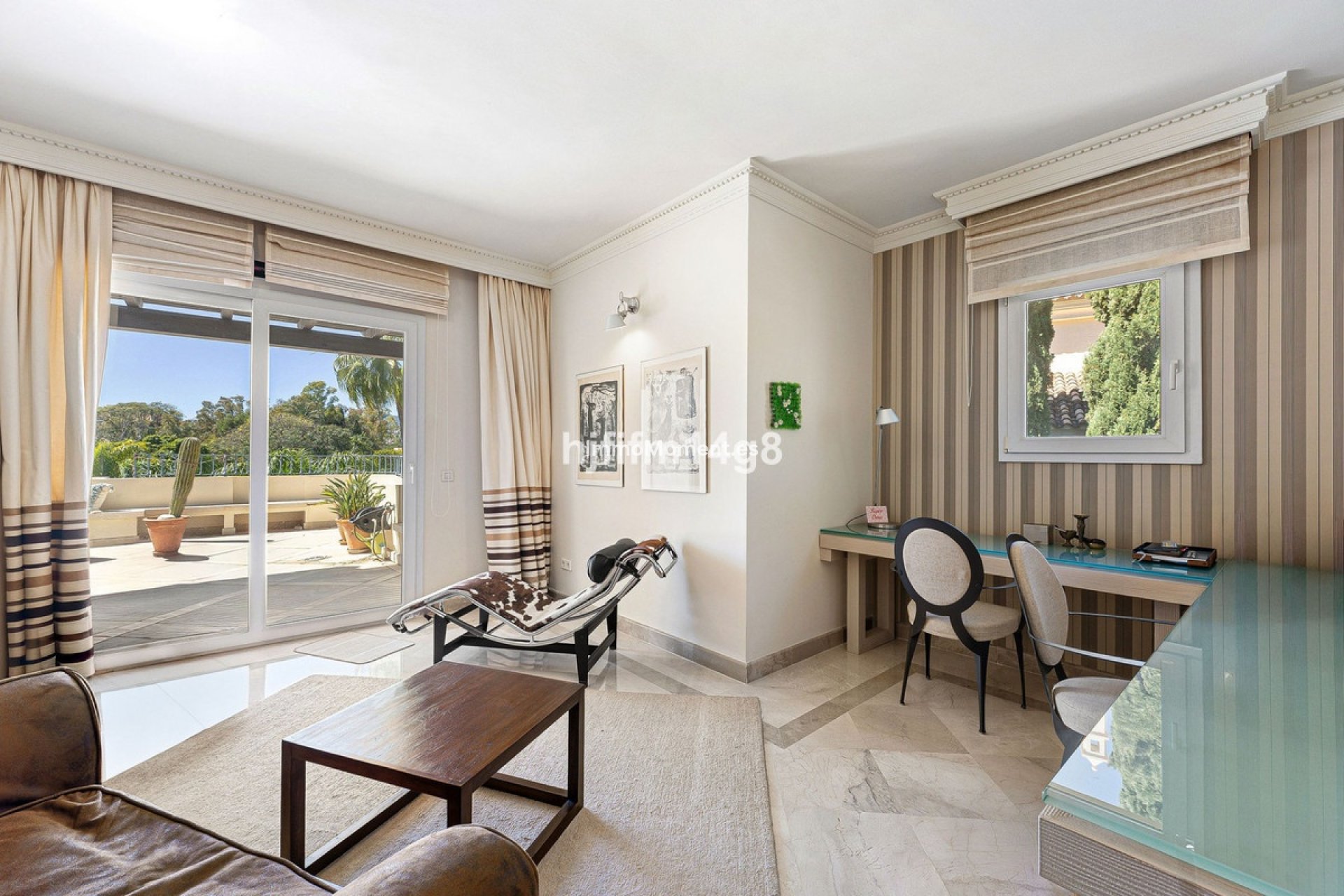 Resale - Apartment - Marbella - Nueva Andalucía