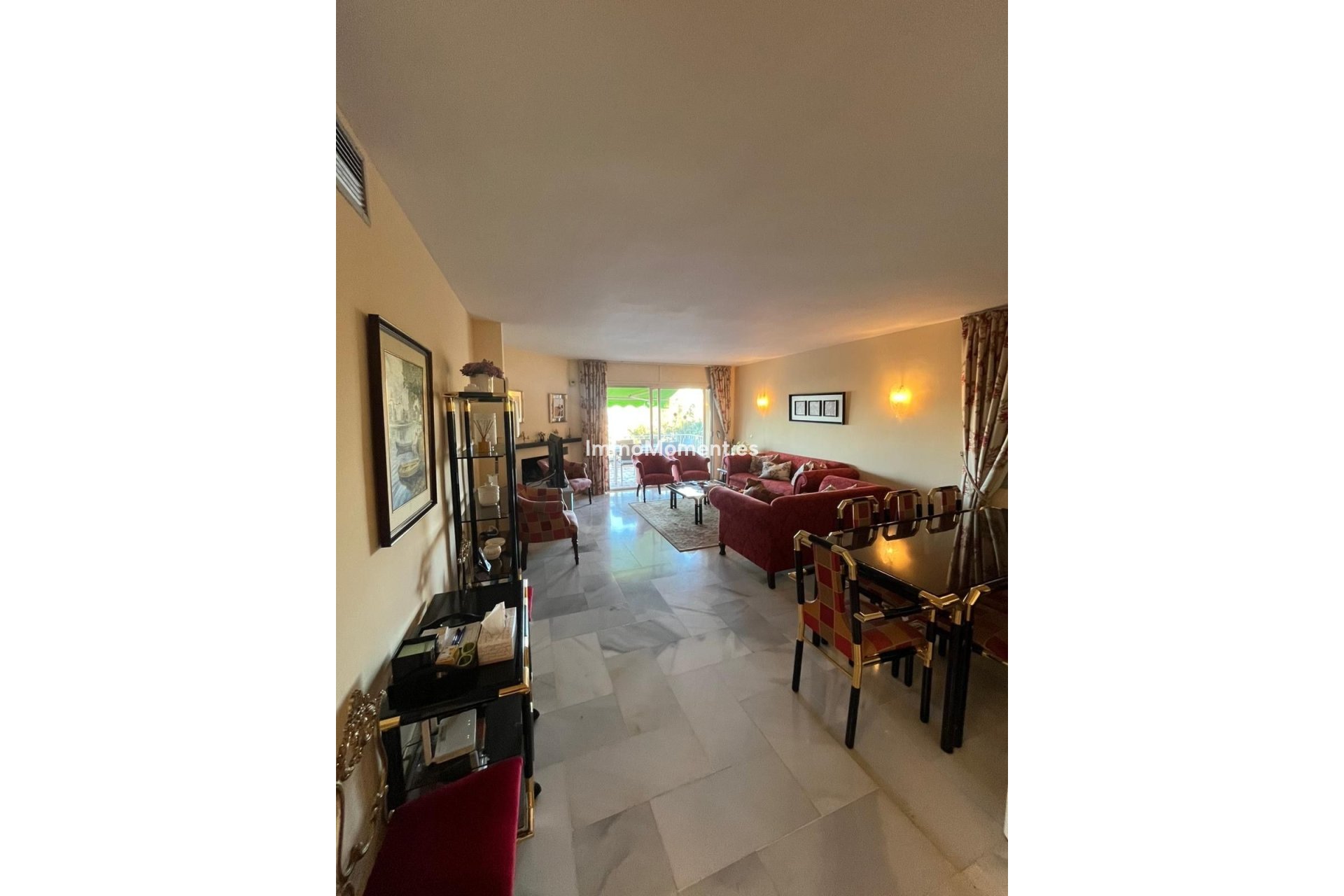 Resale - Apartment - Marbella - Nueva Andalucía