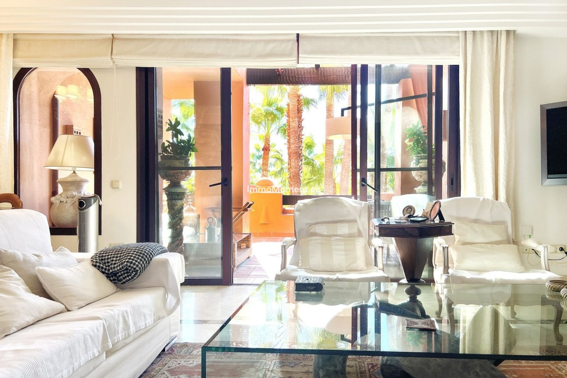 Resale - Apartment - Marbella - Nueva Andalucía