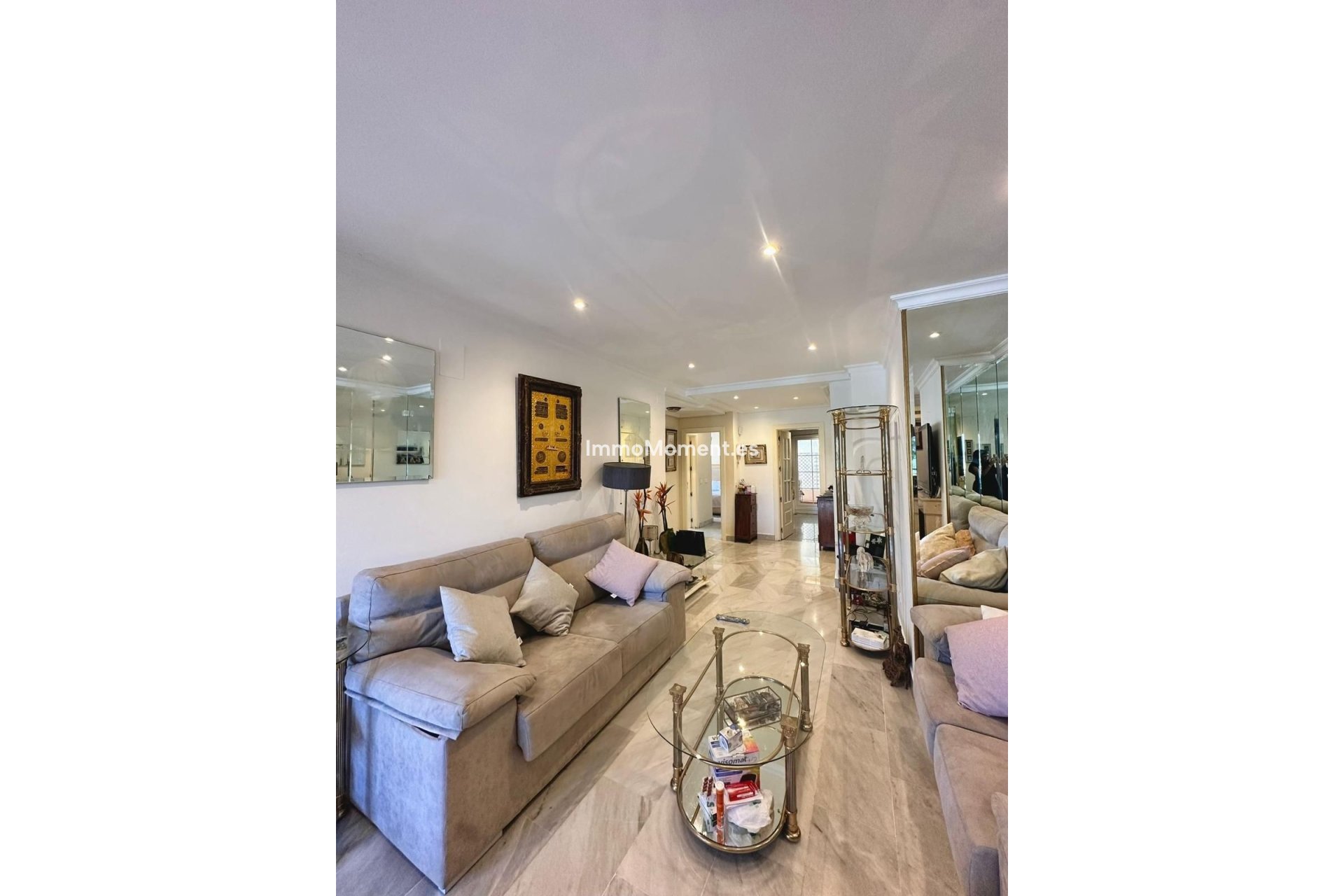 Resale - Apartment - Marbella - Nueva Andalucía