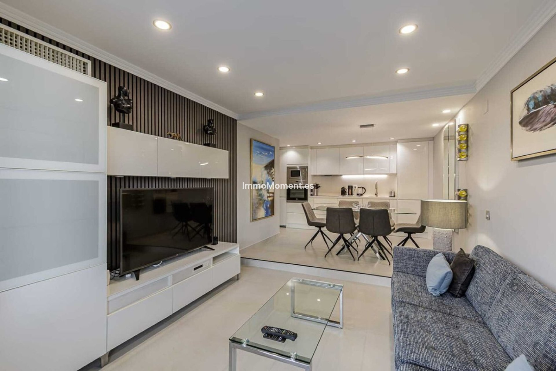 Resale - Apartment - Marbella - Nueva Andalucía