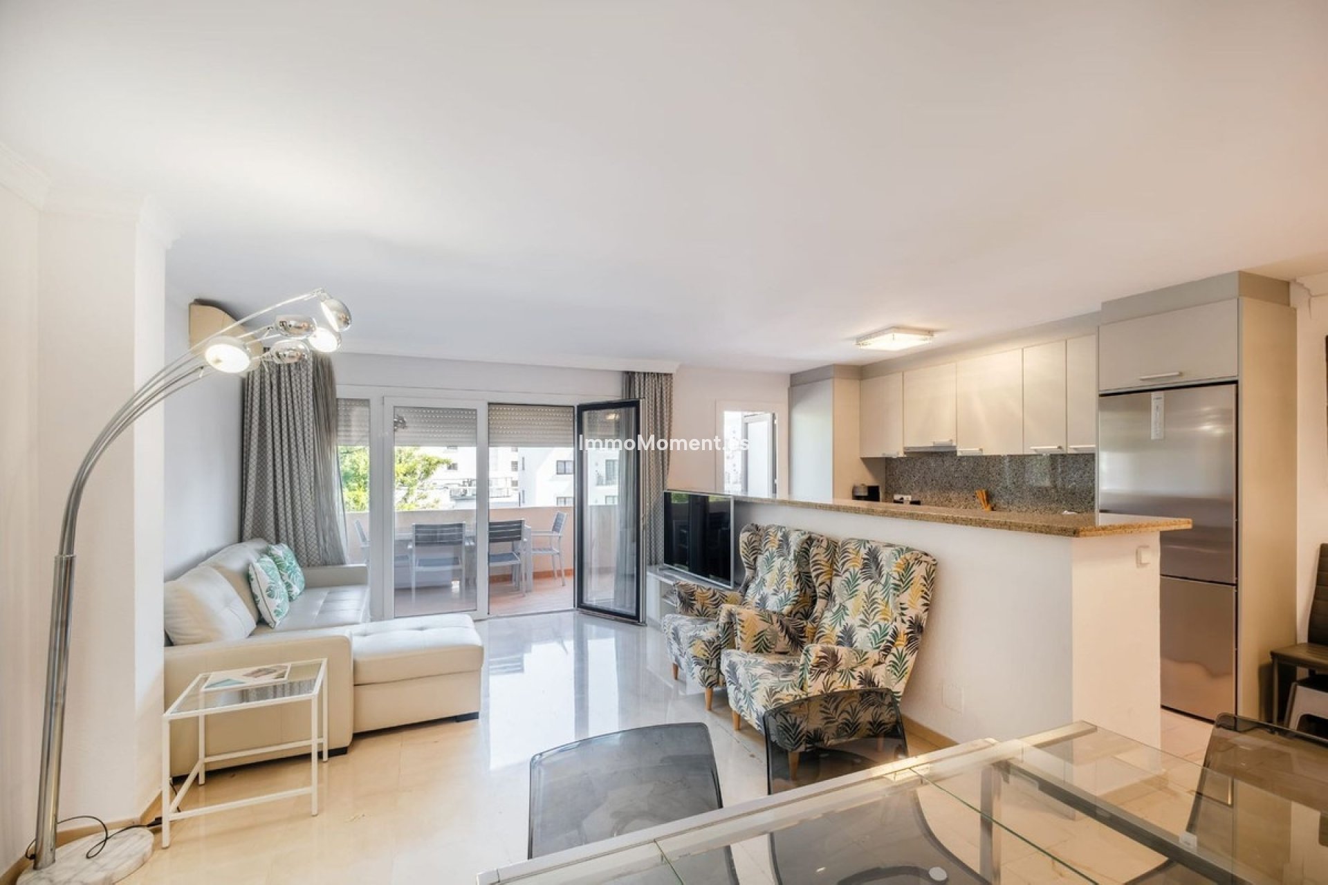 Resale - Apartment - Marbella - Nueva Andalucía