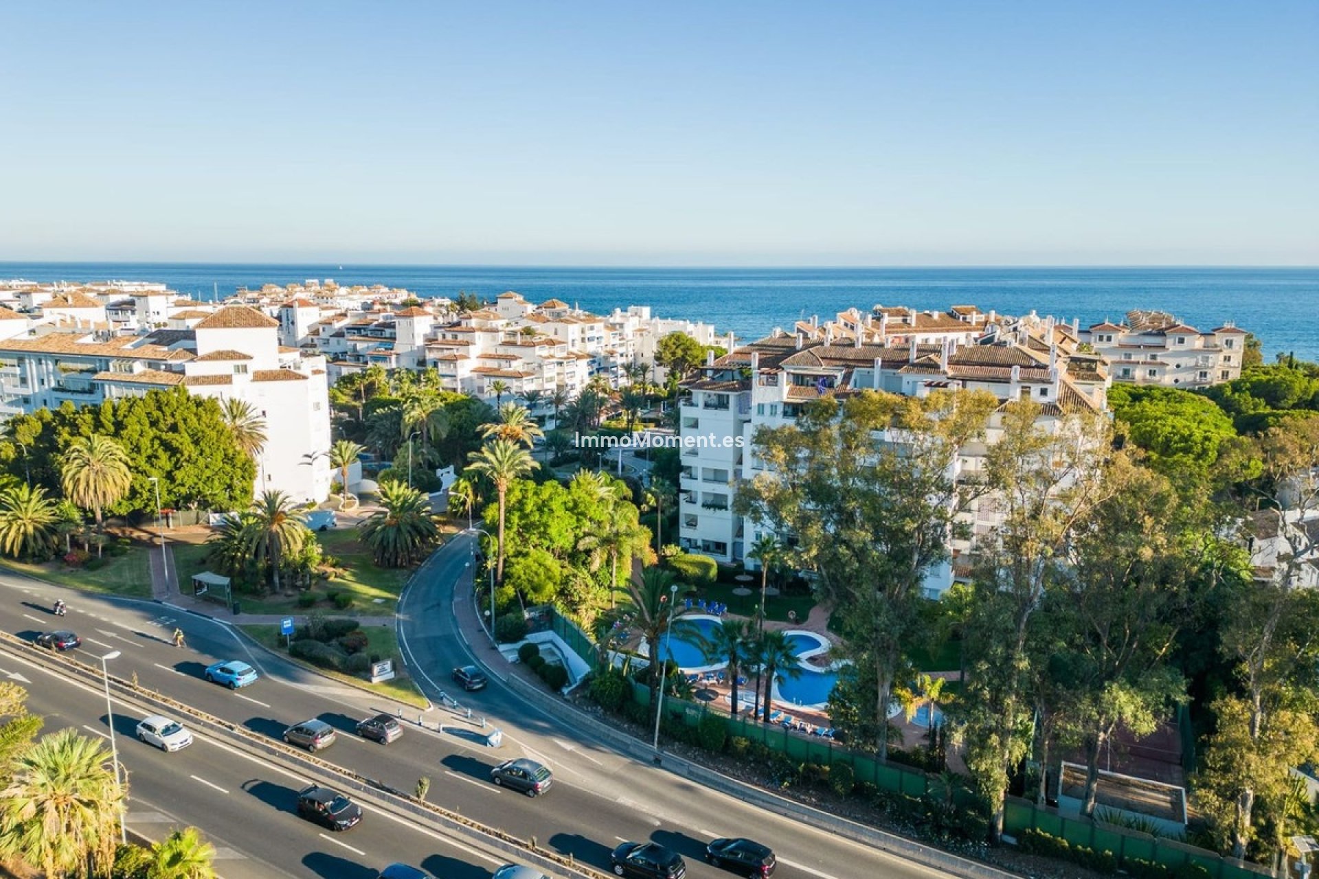 Resale - Apartment - Marbella - Nueva Andalucía