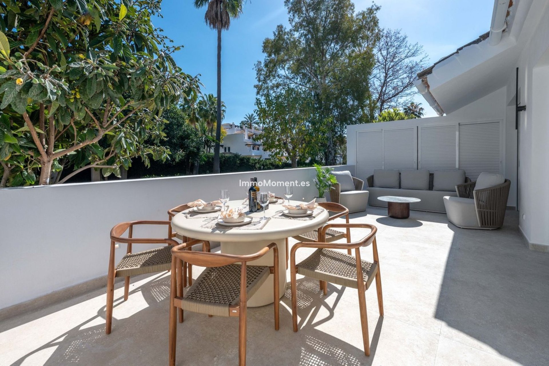 Resale - Apartment - Marbella - Nueva Andalucía