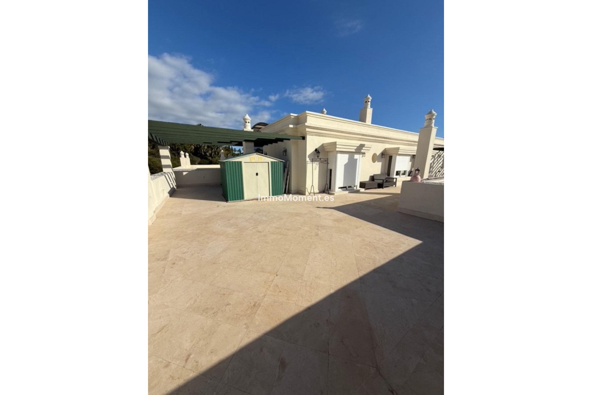 Resale - Apartment - Marbella - Nueva Andalucía