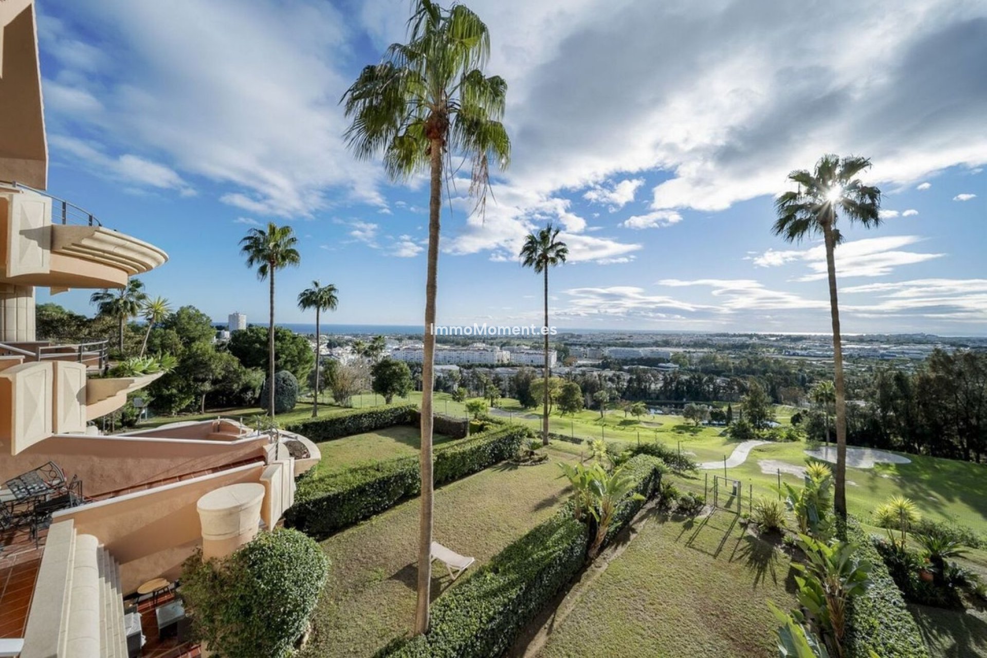 Resale - Apartment - Marbella - Nueva Andalucía