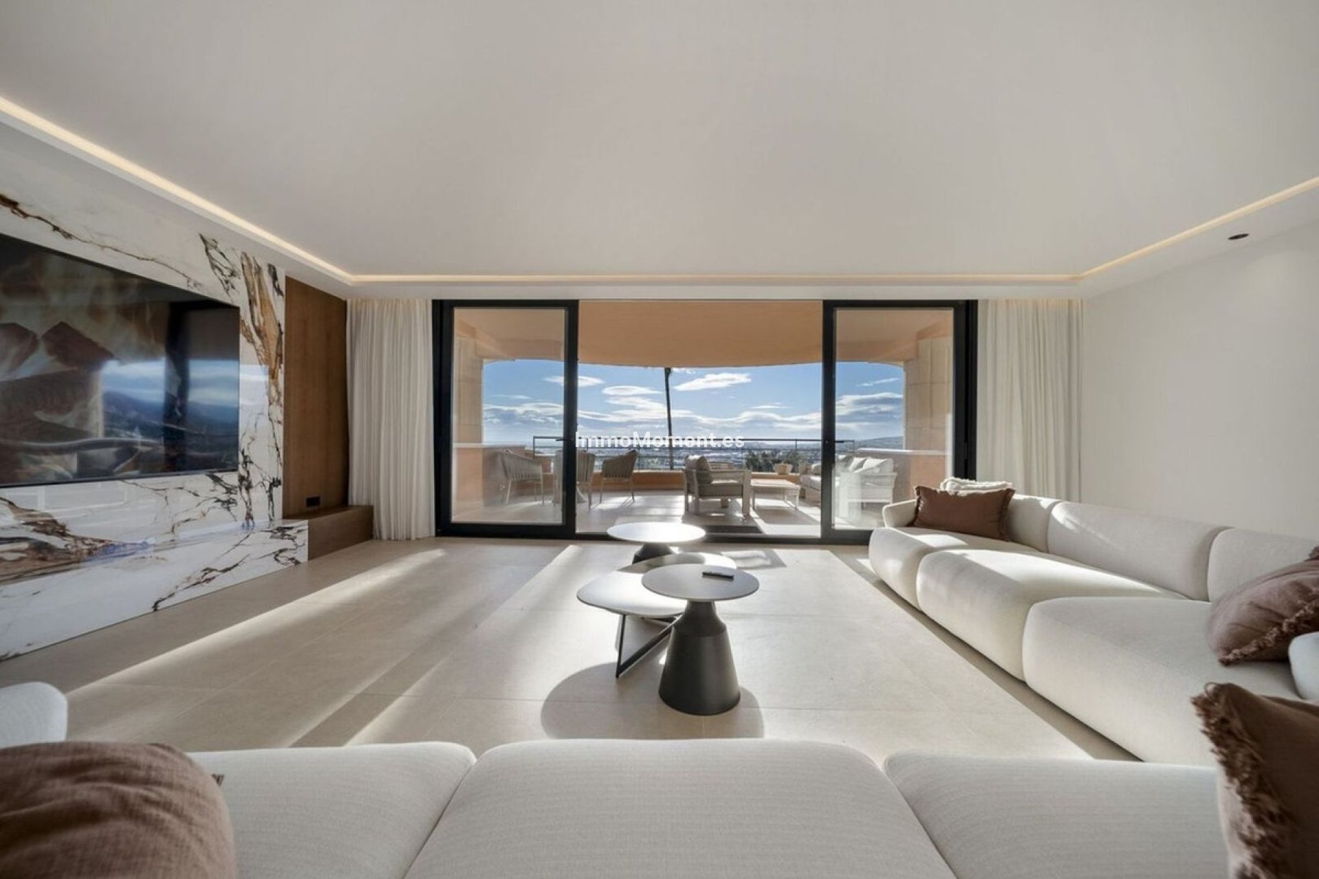 Resale - Apartment - Marbella - Nueva Andalucía