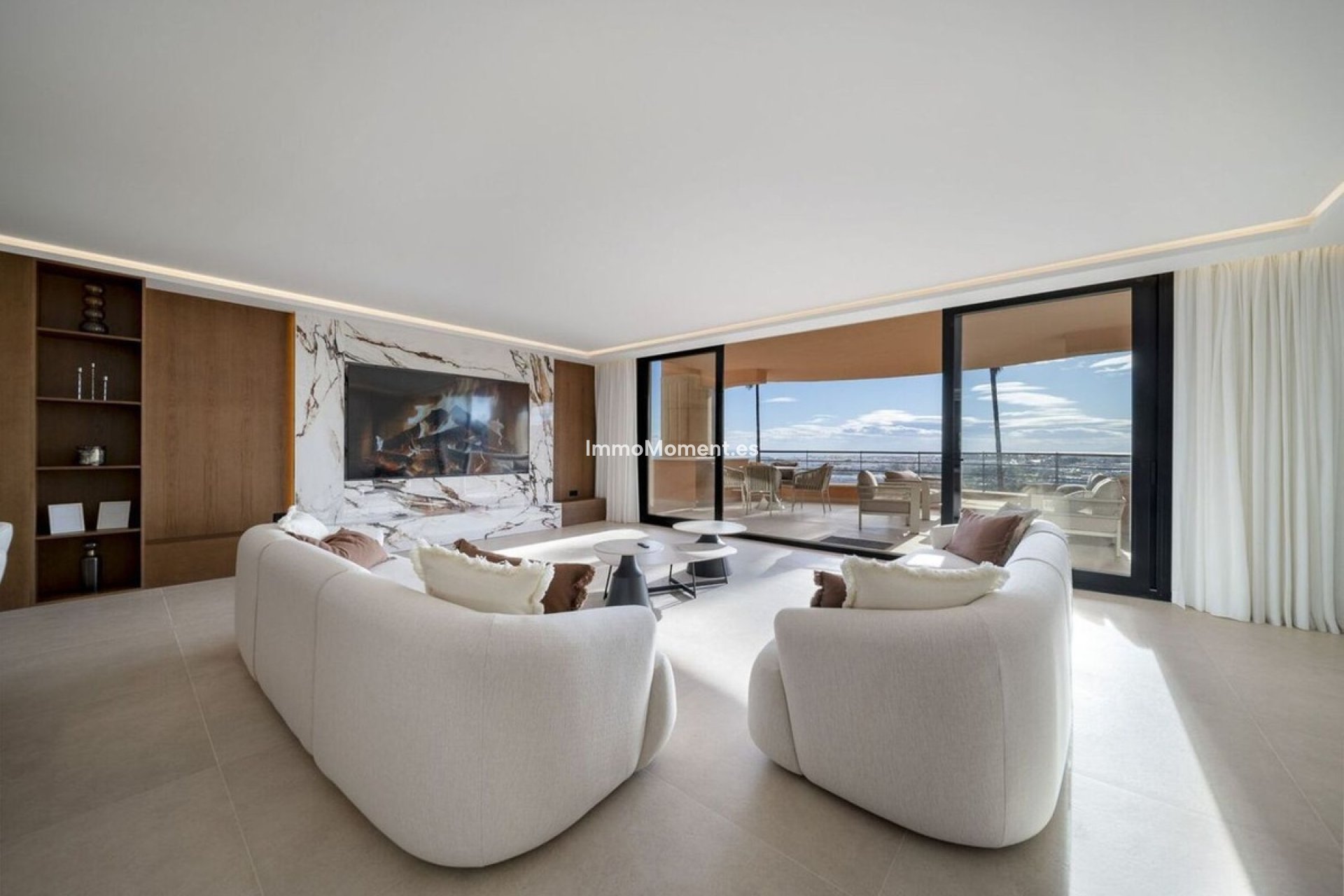 Resale - Apartment - Marbella - Nueva Andalucía