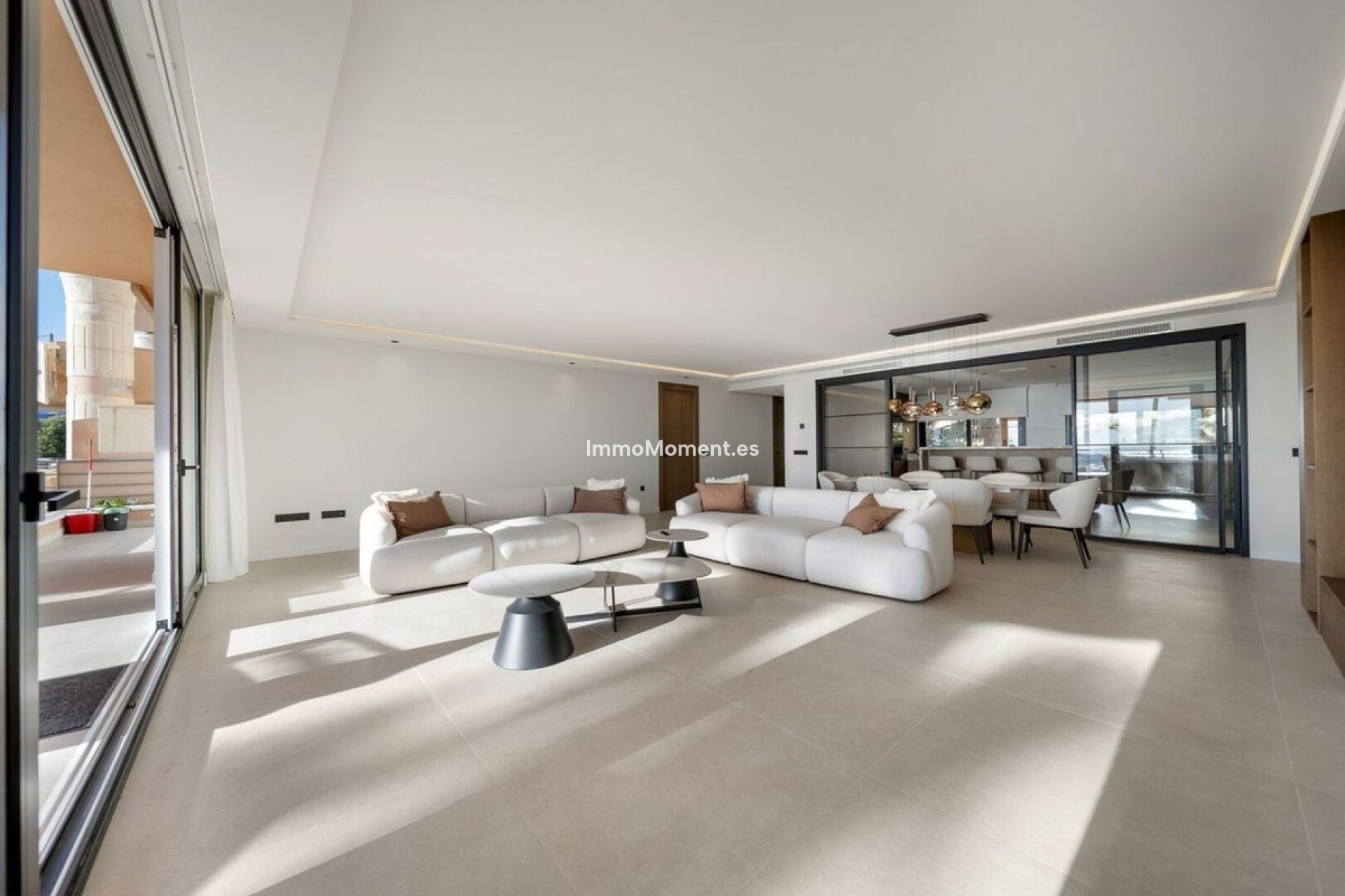 Resale - Apartment - Marbella - Nueva Andalucía