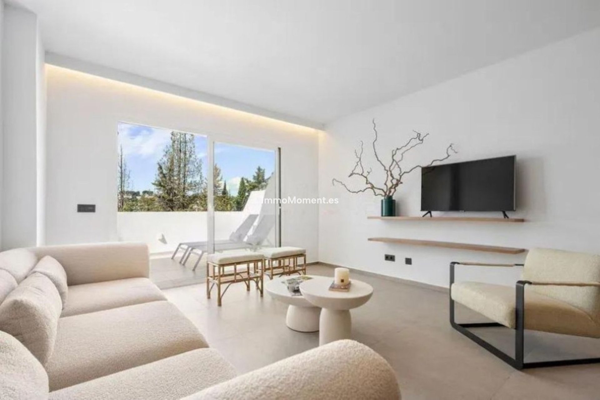 Resale - Apartment - Marbella - Nueva Andalucía
