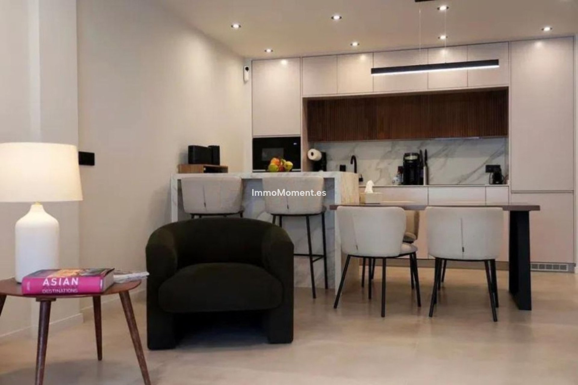 Resale - Apartment - Marbella - Nueva Andalucía