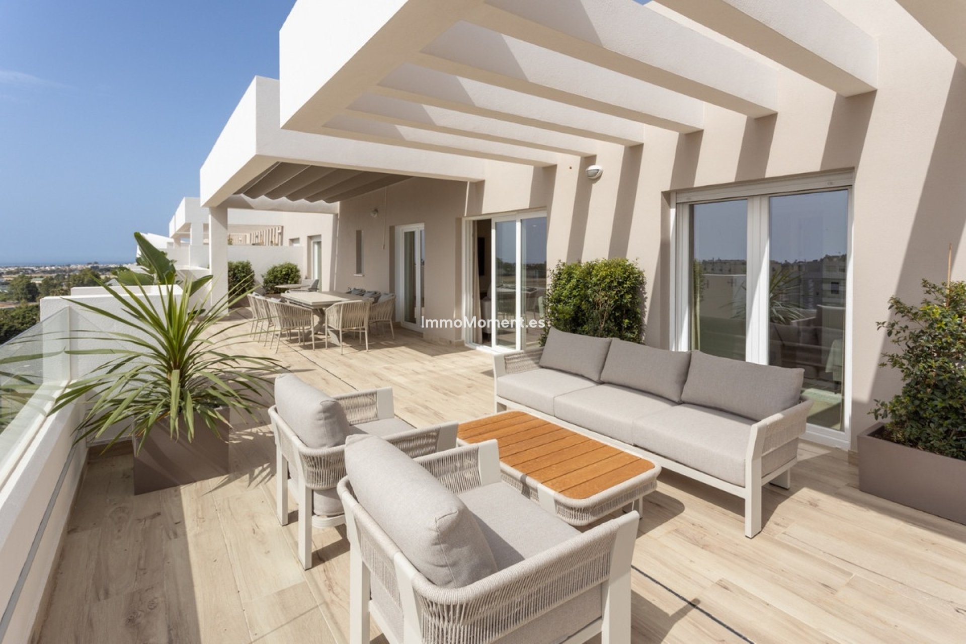 Resale - Apartment - Marbella - Nueva Andalucía