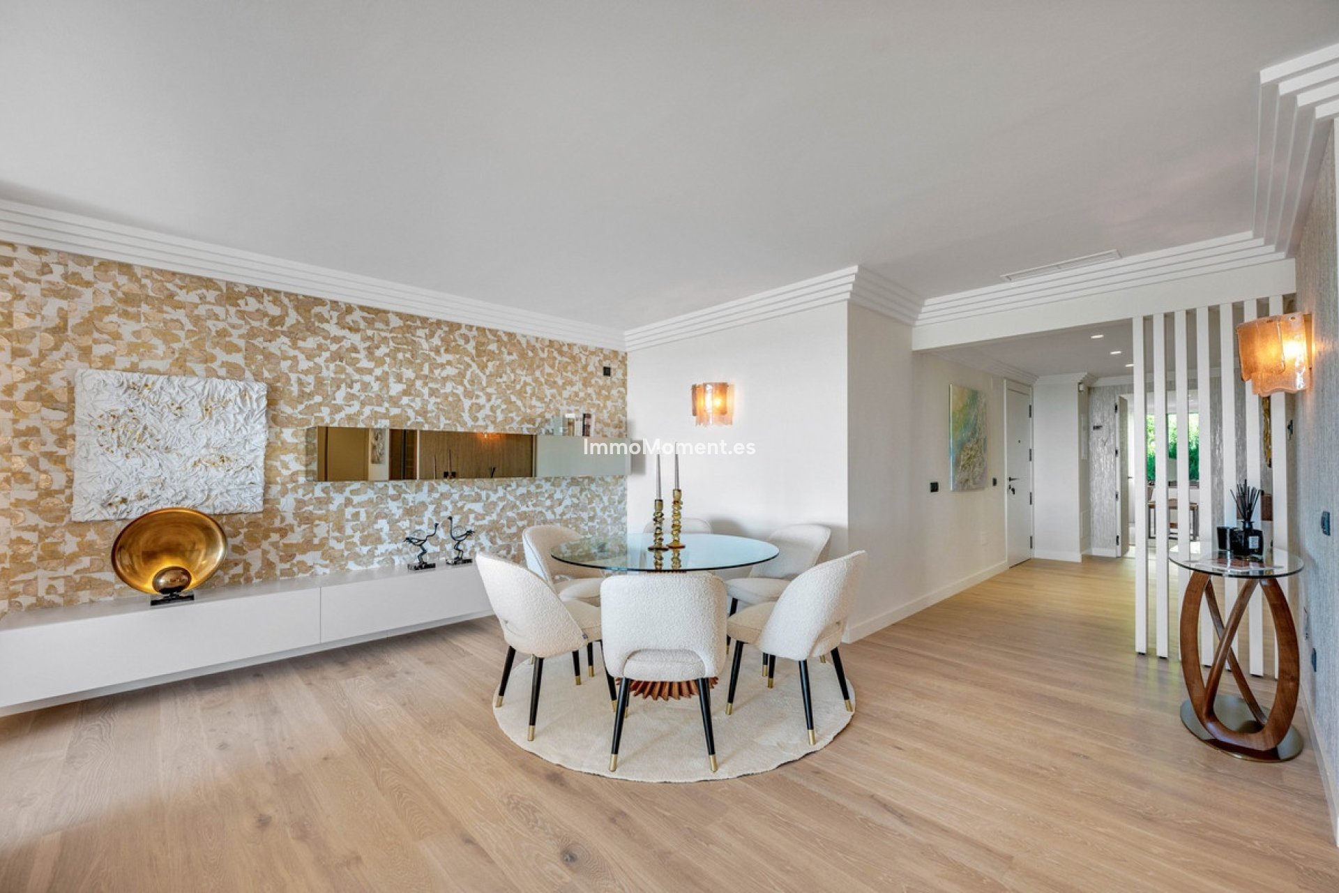 Resale - Apartment - Marbella - Nueva Andalucía