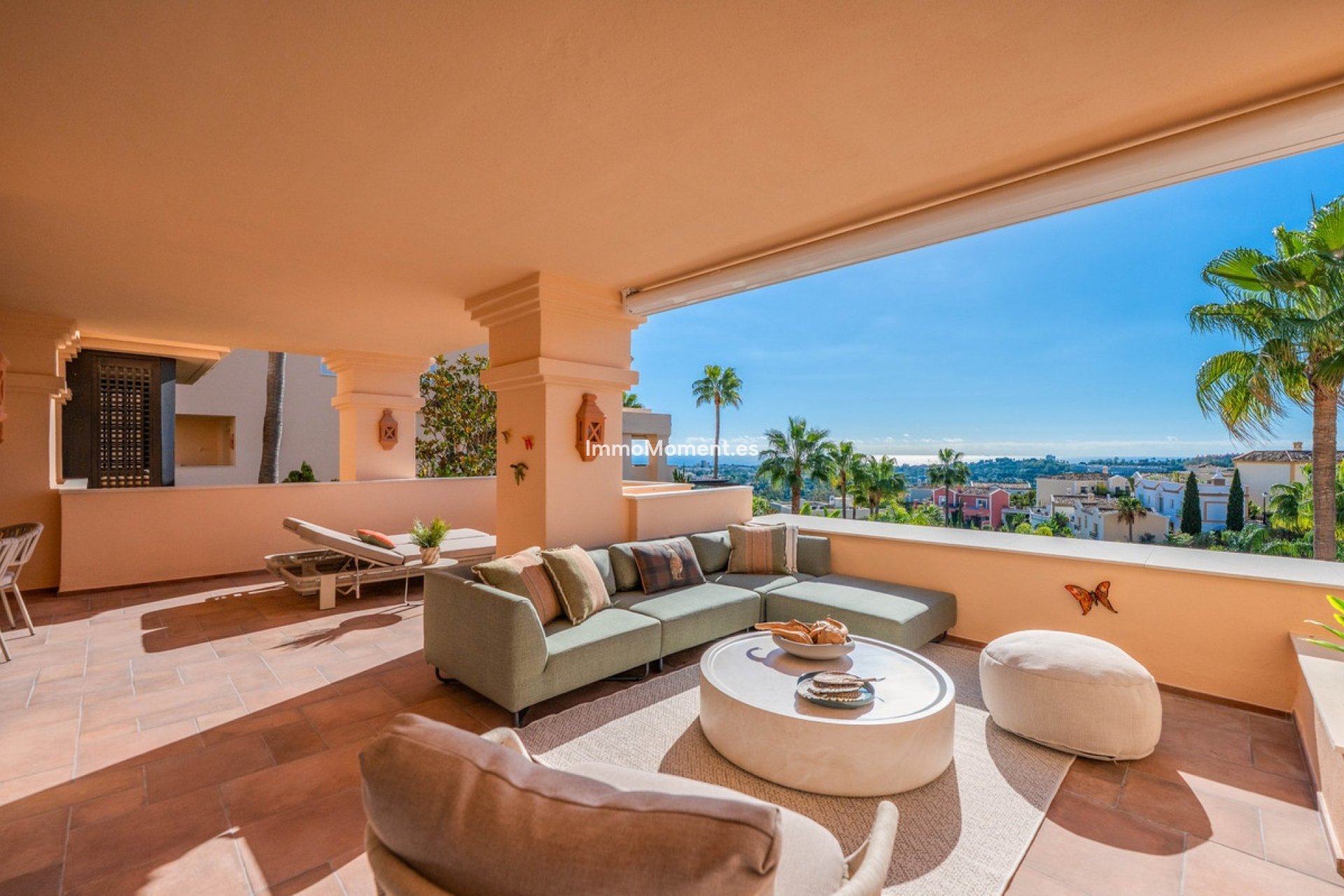 Resale - Apartment - Marbella - Nueva Andalucía