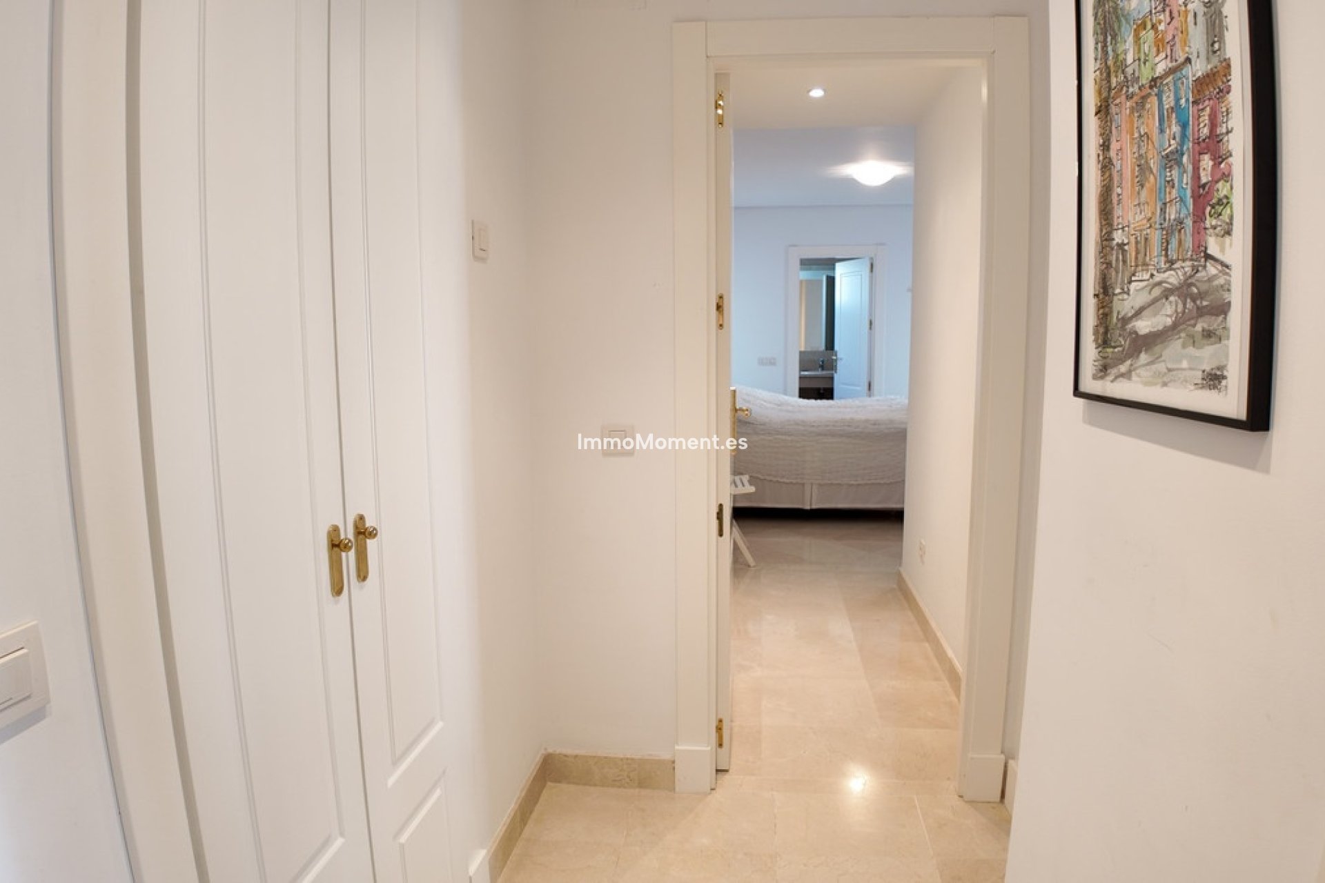 Resale - Apartment - Marbella - Nueva Andalucía