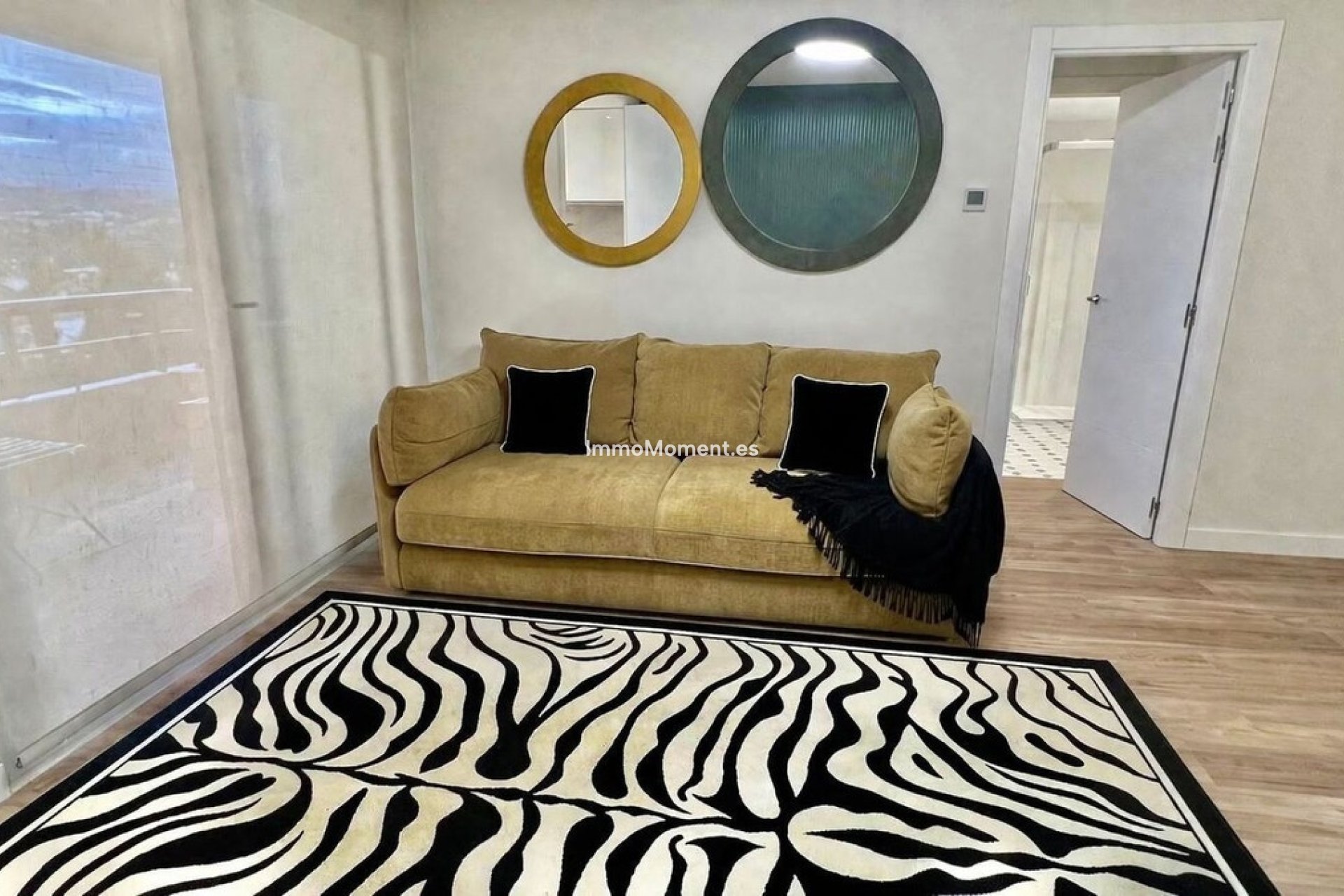 Resale - Apartment - Marbella - Nueva Andalucía