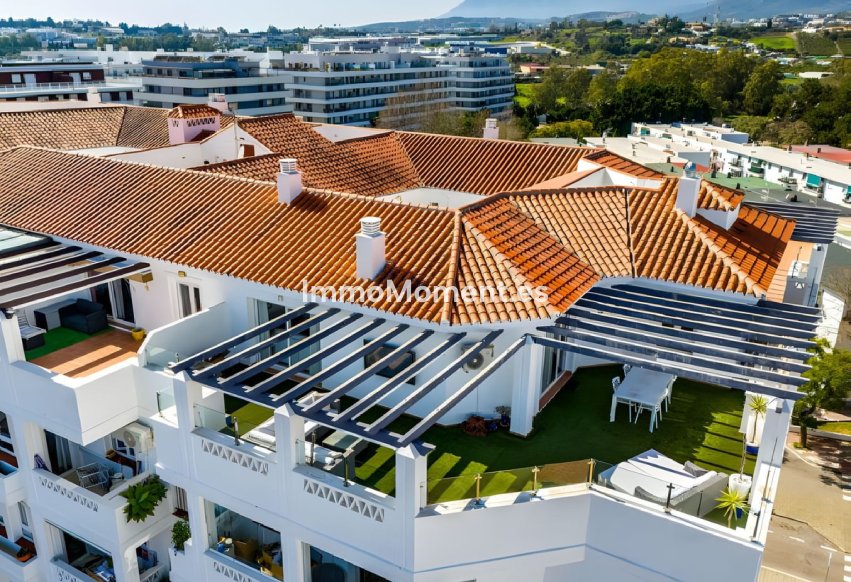 Resale - Apartment - Marbella - Nueva Andalucía